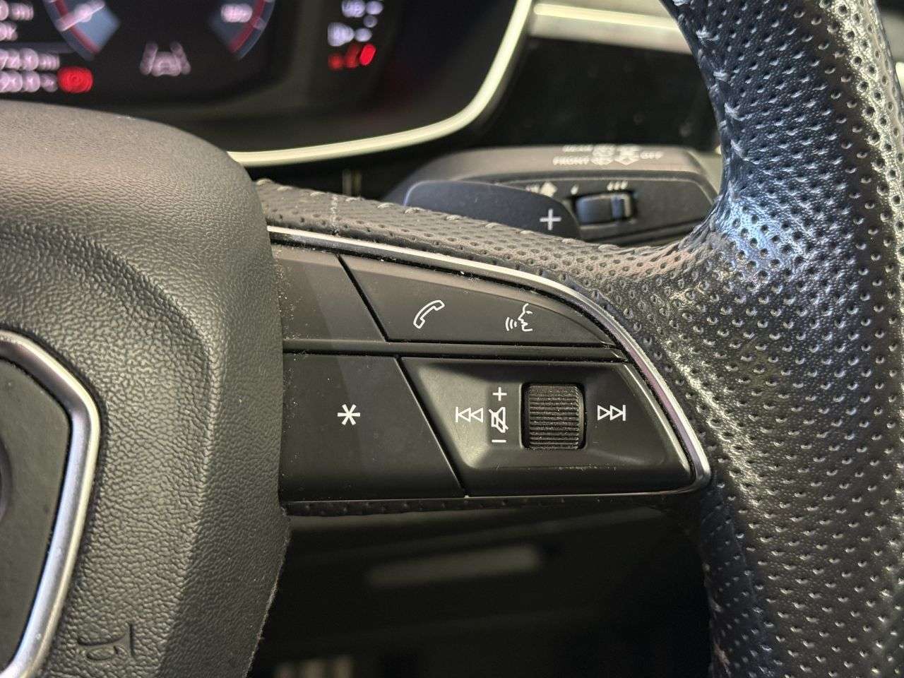 2019 AUDI Q3 2019 AUDI Q3