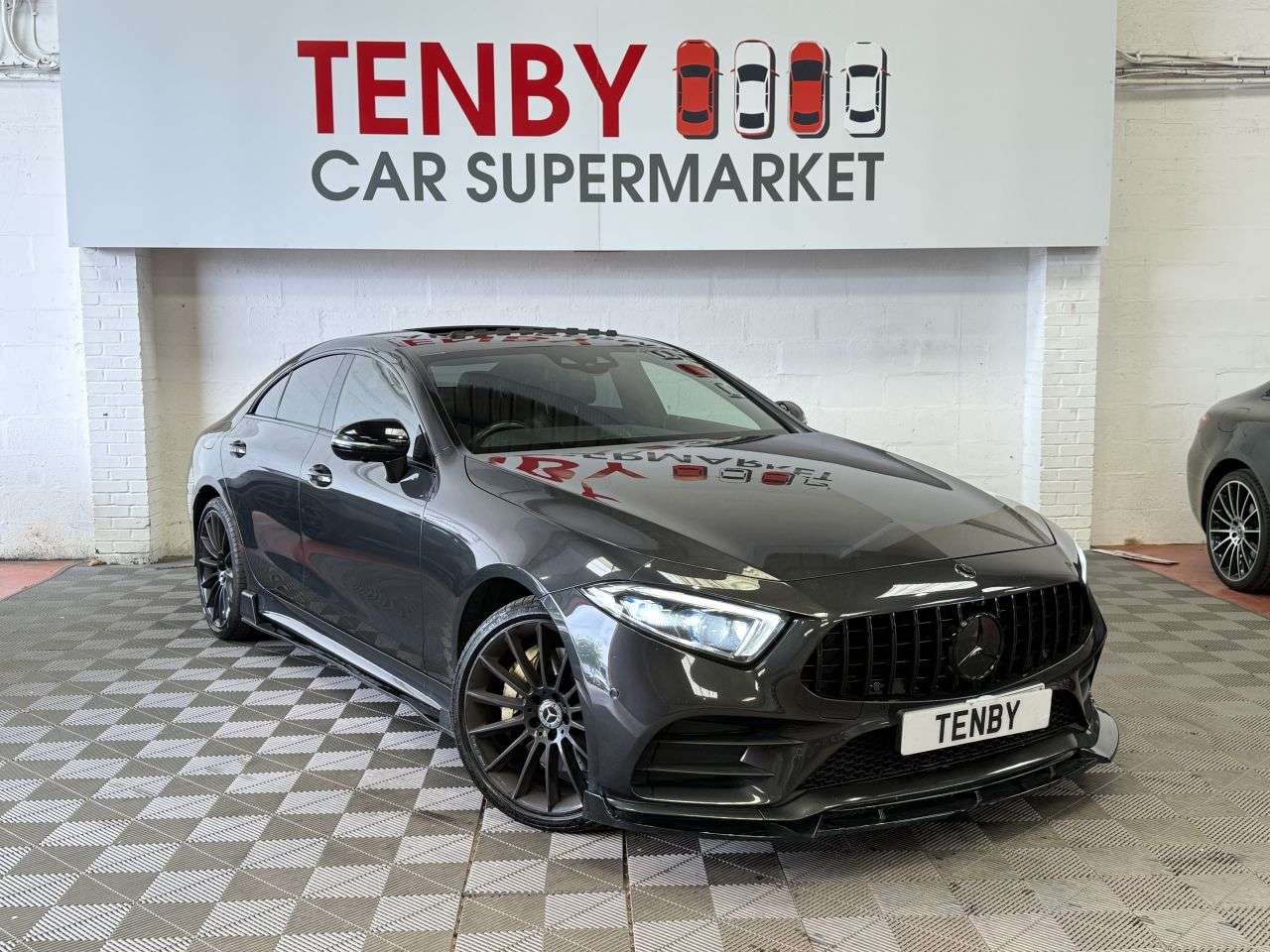 A 2019 MERCEDES-BENZ CLS 2.9 CLS350d AMG Line (Premium Plus) Coupe 4dr Diesel G-Tronic 4MATIC Euro 6 A 2019 MERCEDES-BENZ CLS 2.9 CLS350d AMG Line (Premium Plus) Coupe 4dr Diesel G-Tronic 4MATIC Euro 6