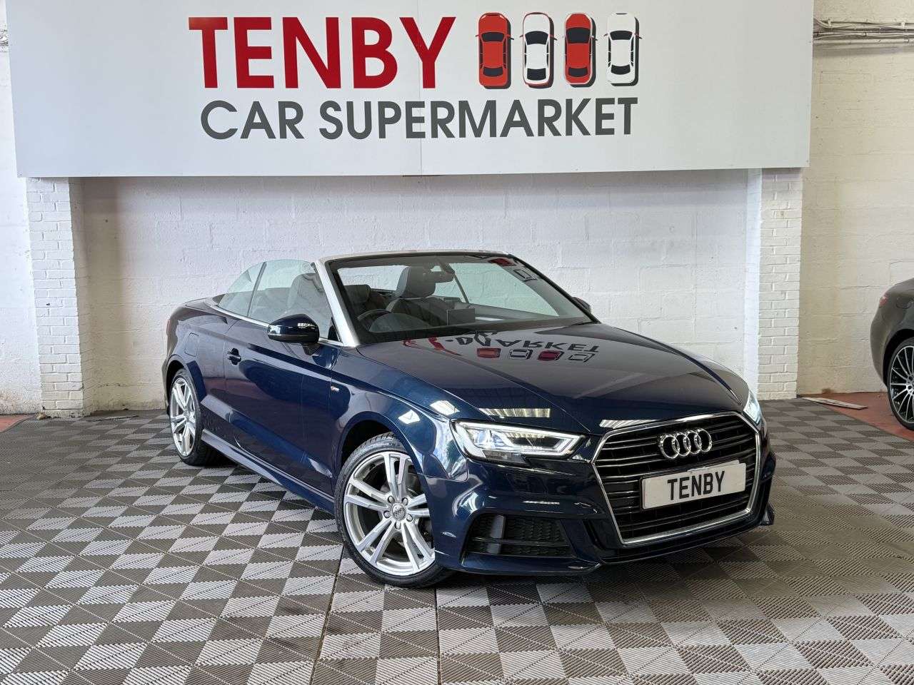A 2020 AUDI A3 CABRIOLET 1.5 TFSI 35 S line Convertible 2dr Petrol S Tronic Euro 6 (s/s) (150 ps) A 2020 AUDI A3 CABRIOLET 1.5 TFSI 35 S line Convertible 2dr Petrol S Tronic Euro 6 (s/s) (150 ps)