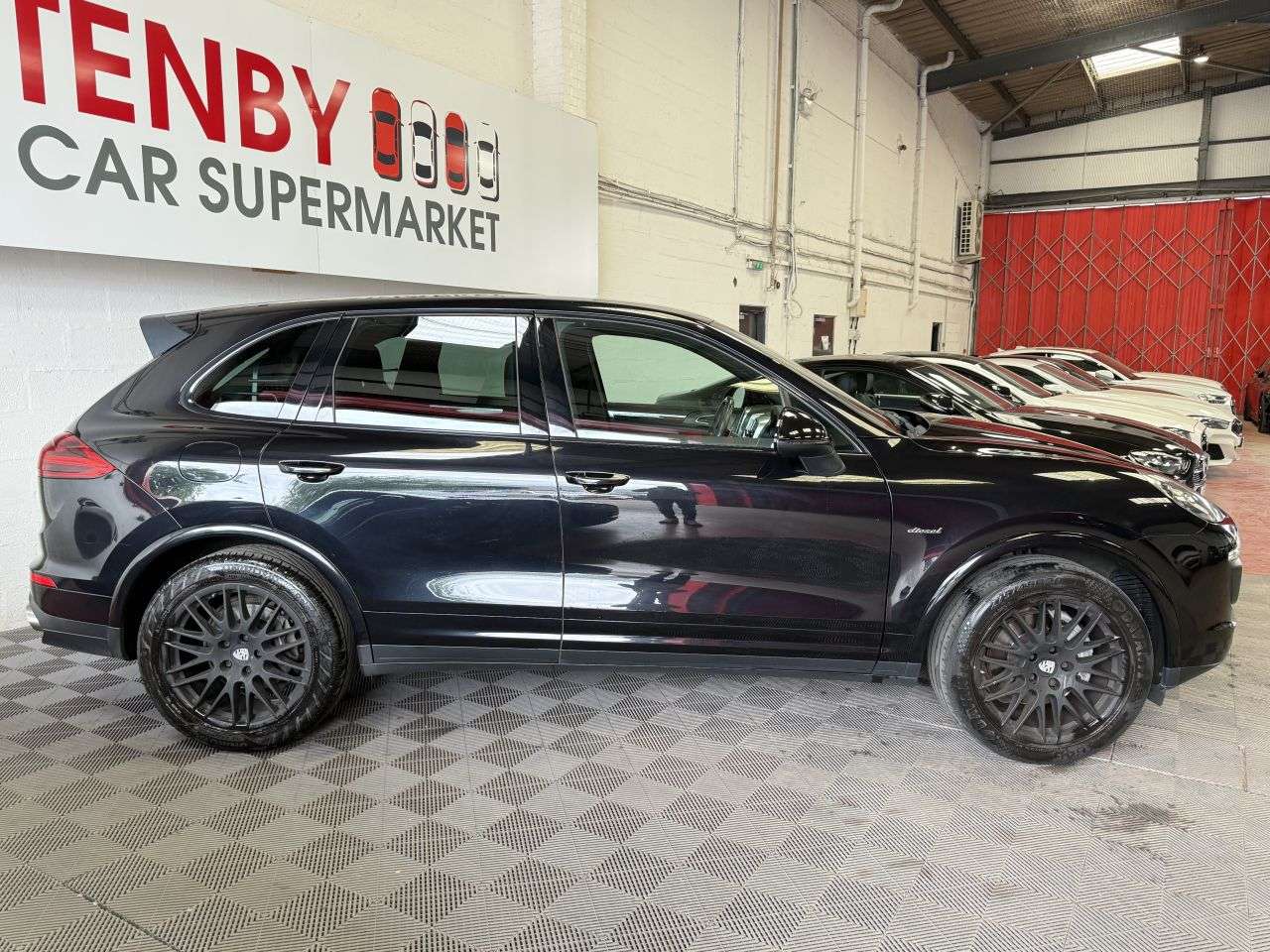 2017 PORSCHE CAYENNE 2017 PORSCHE CAYENNE