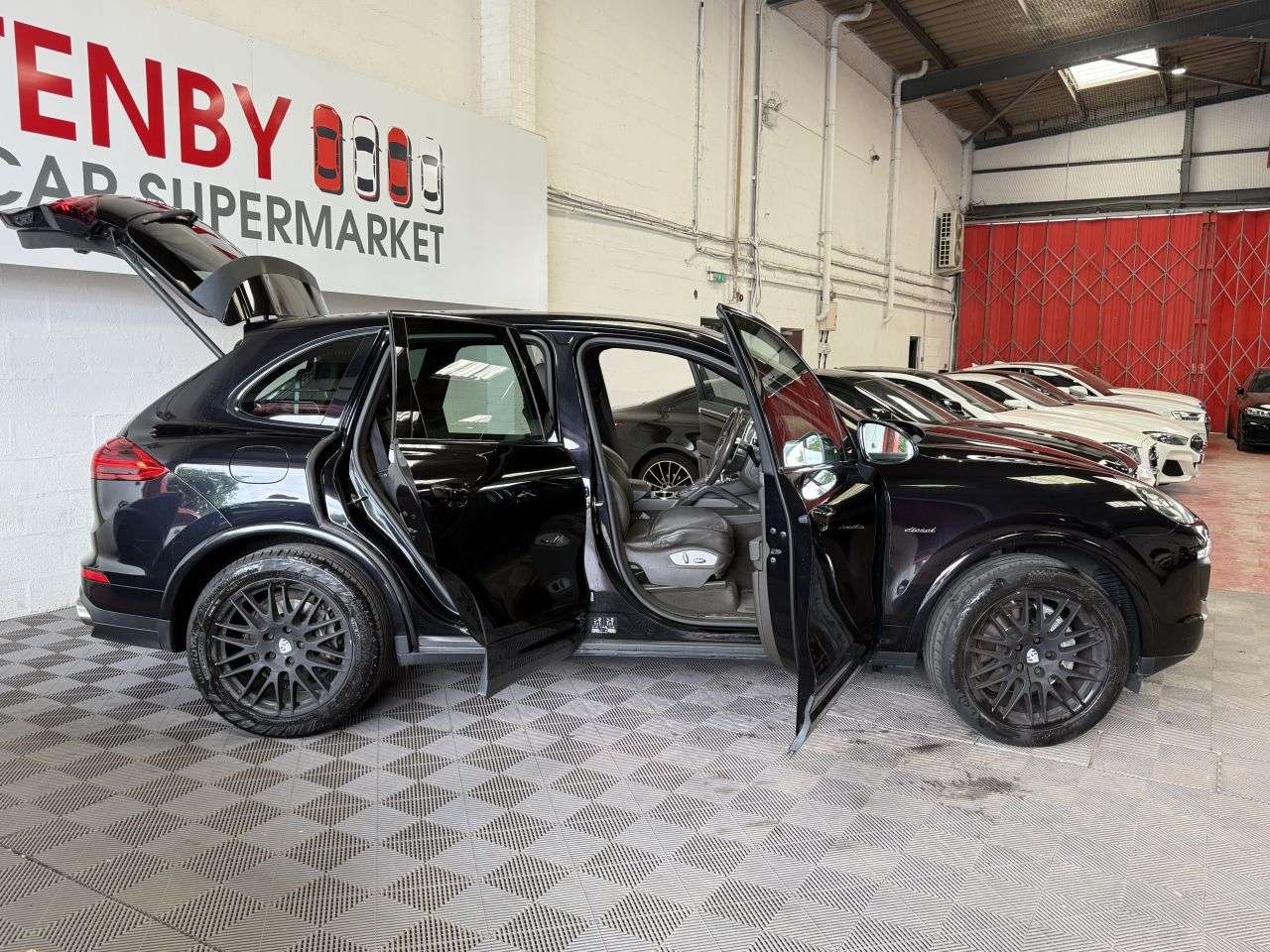 2017 PORSCHE CAYENNE 2017 PORSCHE CAYENNE
