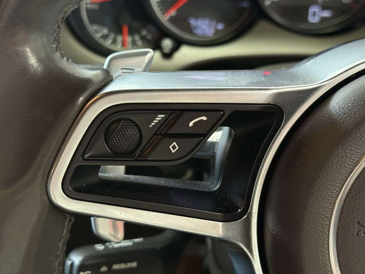 2017 PORSCHE CAYENNE 2017 PORSCHE CAYENNE