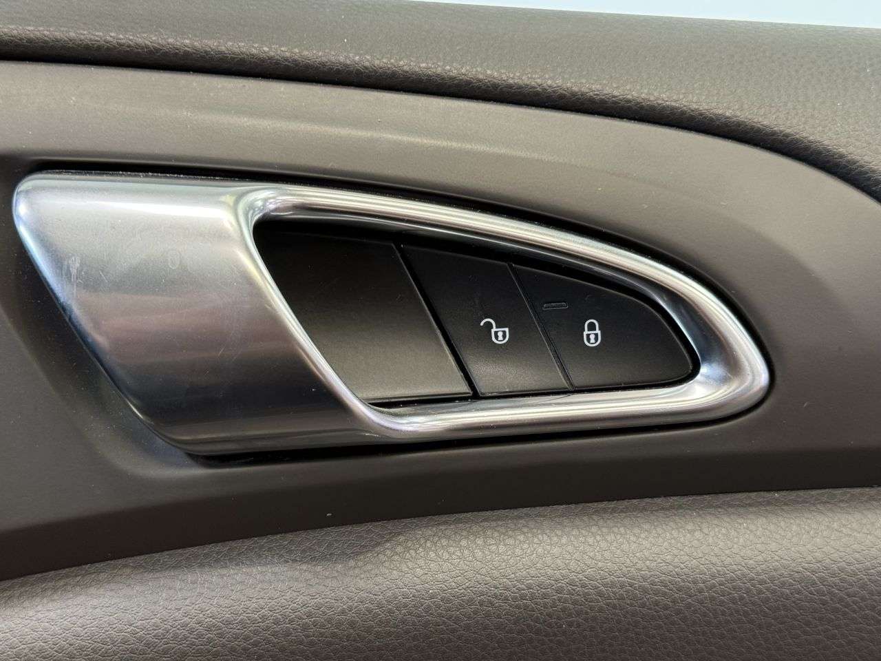 2017 PORSCHE CAYENNE 2017 PORSCHE CAYENNE