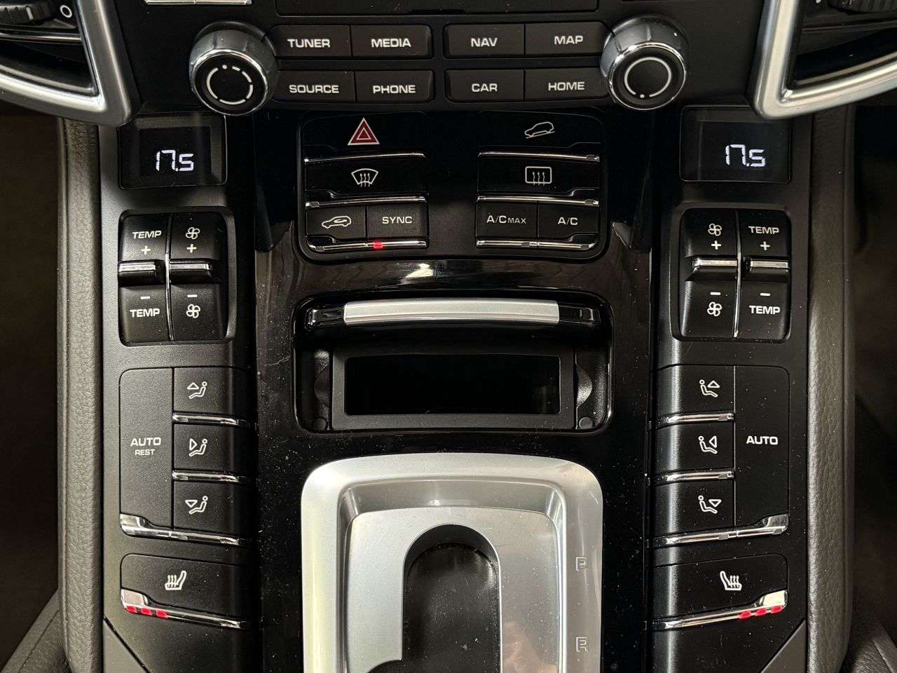 2017 PORSCHE CAYENNE 2017 PORSCHE CAYENNE