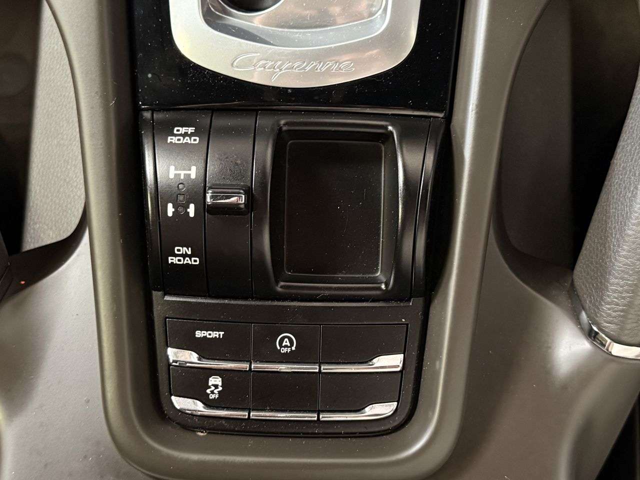2017 PORSCHE CAYENNE 2017 PORSCHE CAYENNE