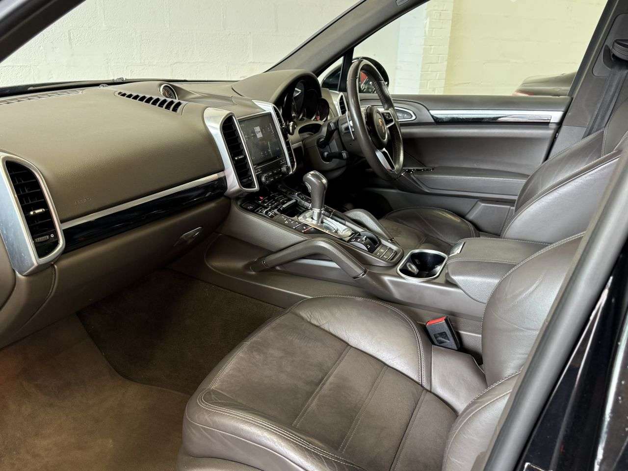 2017 PORSCHE CAYENNE 2017 PORSCHE CAYENNE