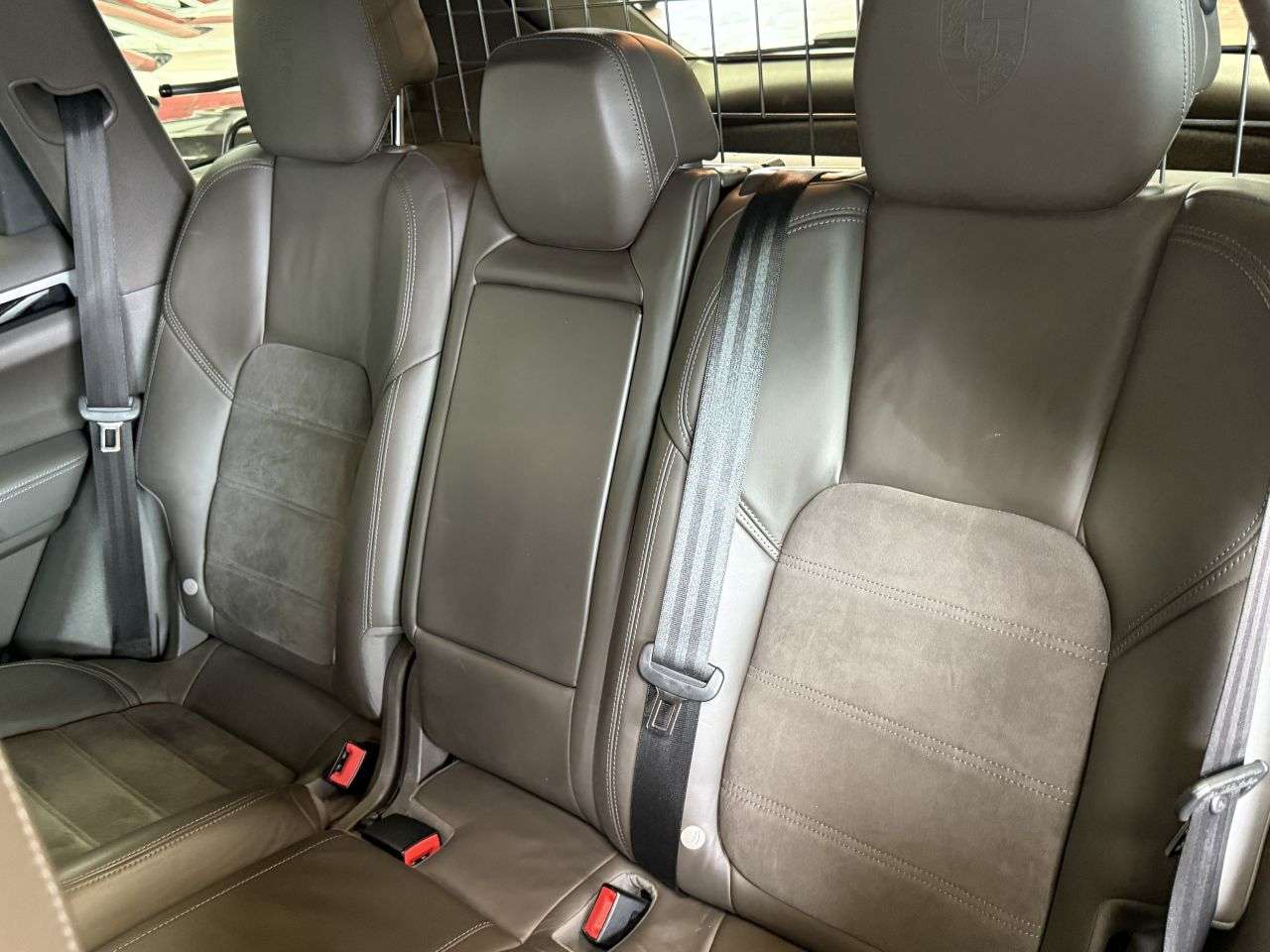 2017 PORSCHE CAYENNE 2017 PORSCHE CAYENNE