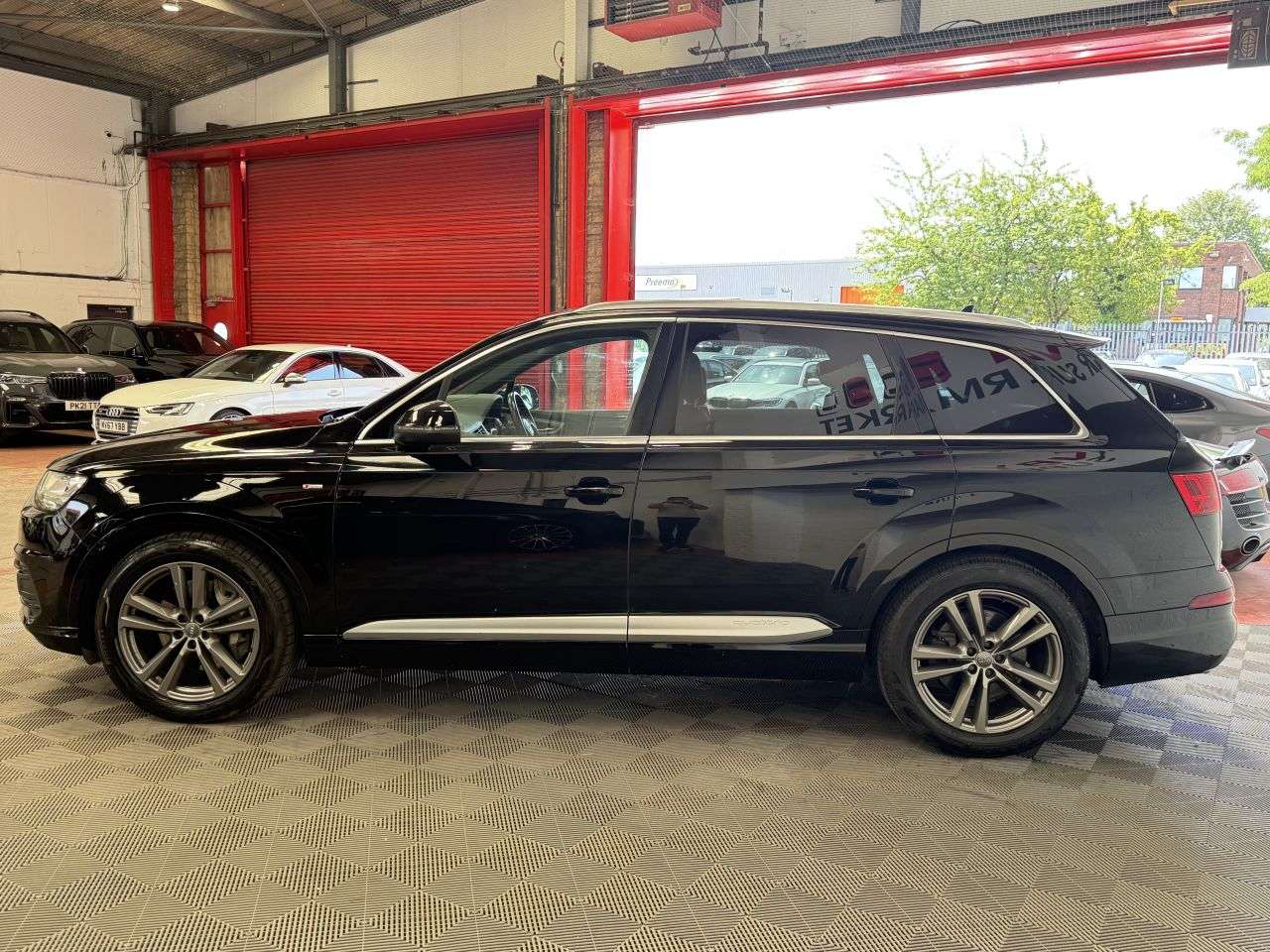 2015 AUDI Q7 2015 AUDI Q7