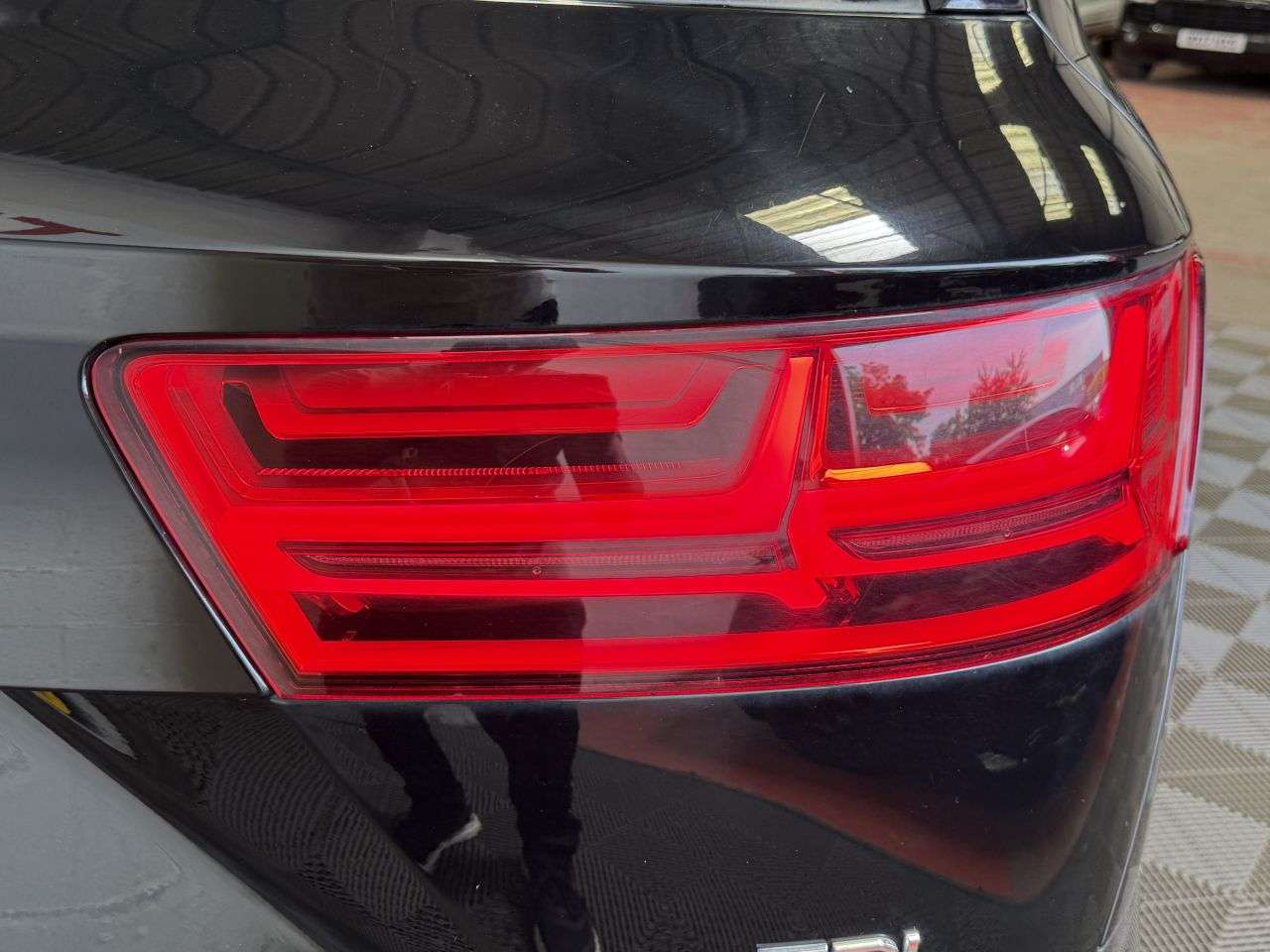 2015 AUDI Q7 2015 AUDI Q7
