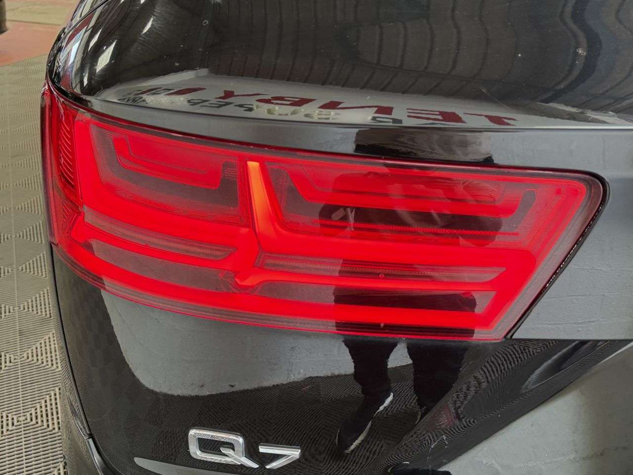 2015 AUDI Q7 2015 AUDI Q7