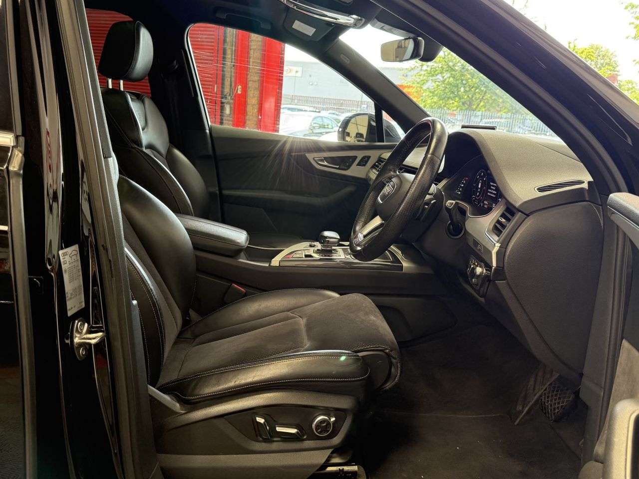2015 AUDI Q7 2015 AUDI Q7