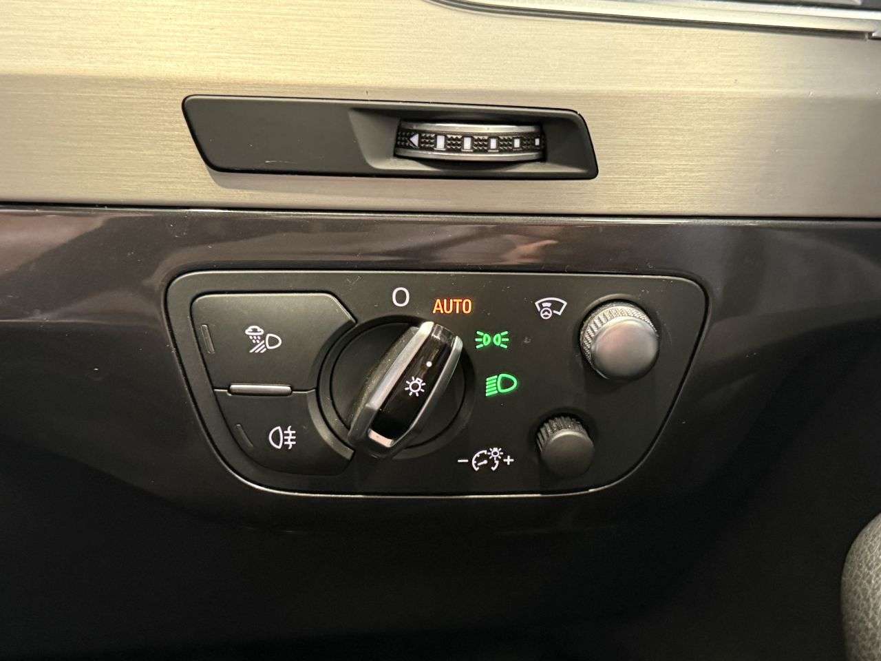 2015 AUDI Q7 2015 AUDI Q7
