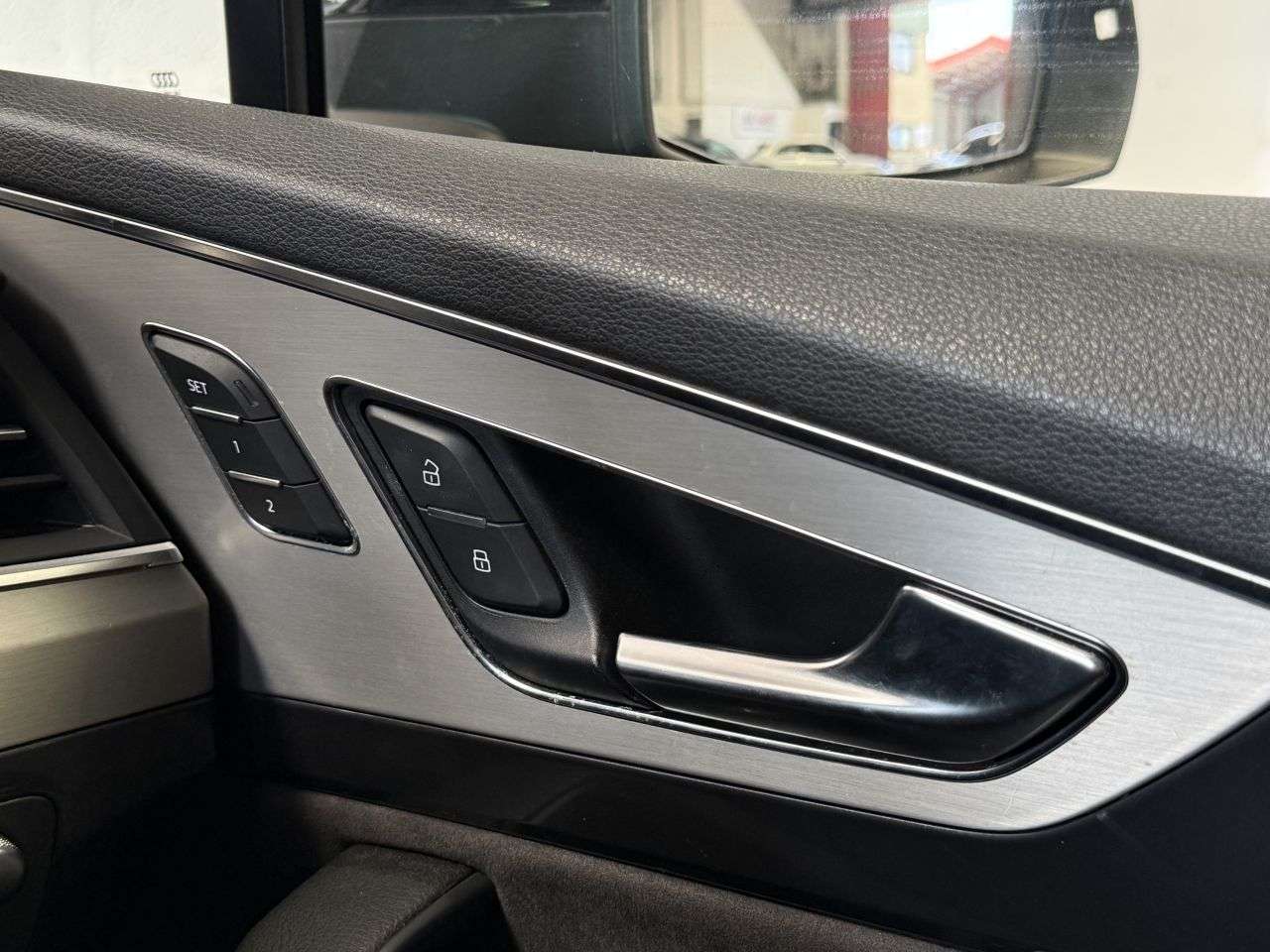 2015 AUDI Q7 2015 AUDI Q7