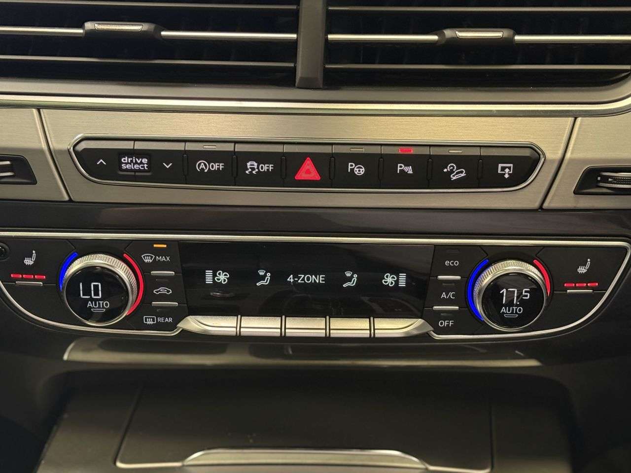 2015 AUDI Q7 2015 AUDI Q7