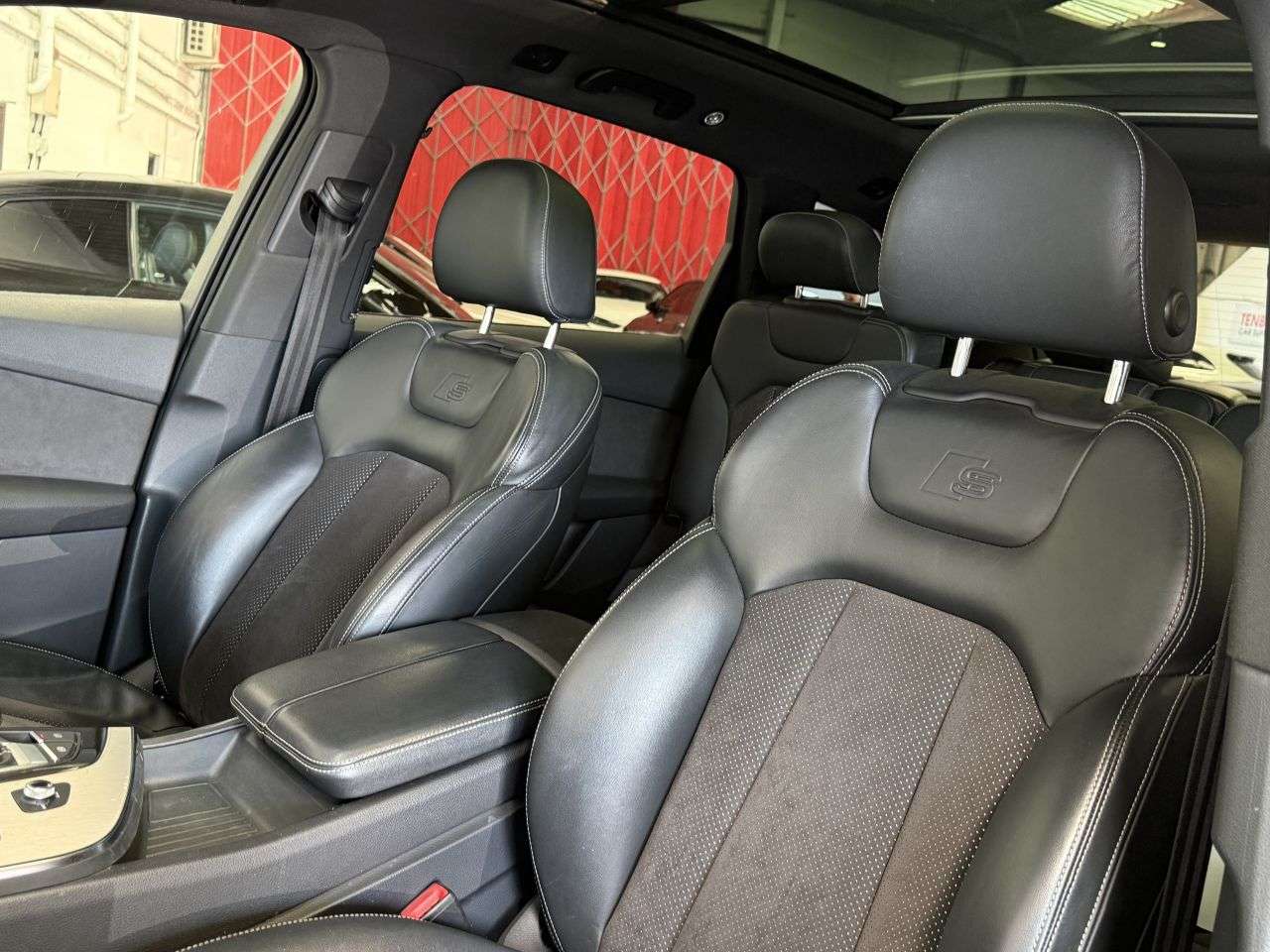 2015 AUDI Q7 2015 AUDI Q7