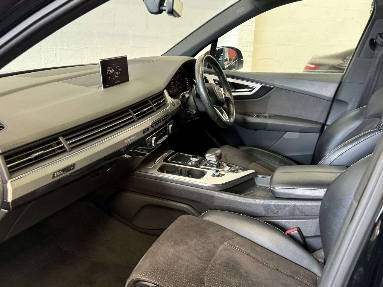 2015 AUDI Q7 2015 AUDI Q7