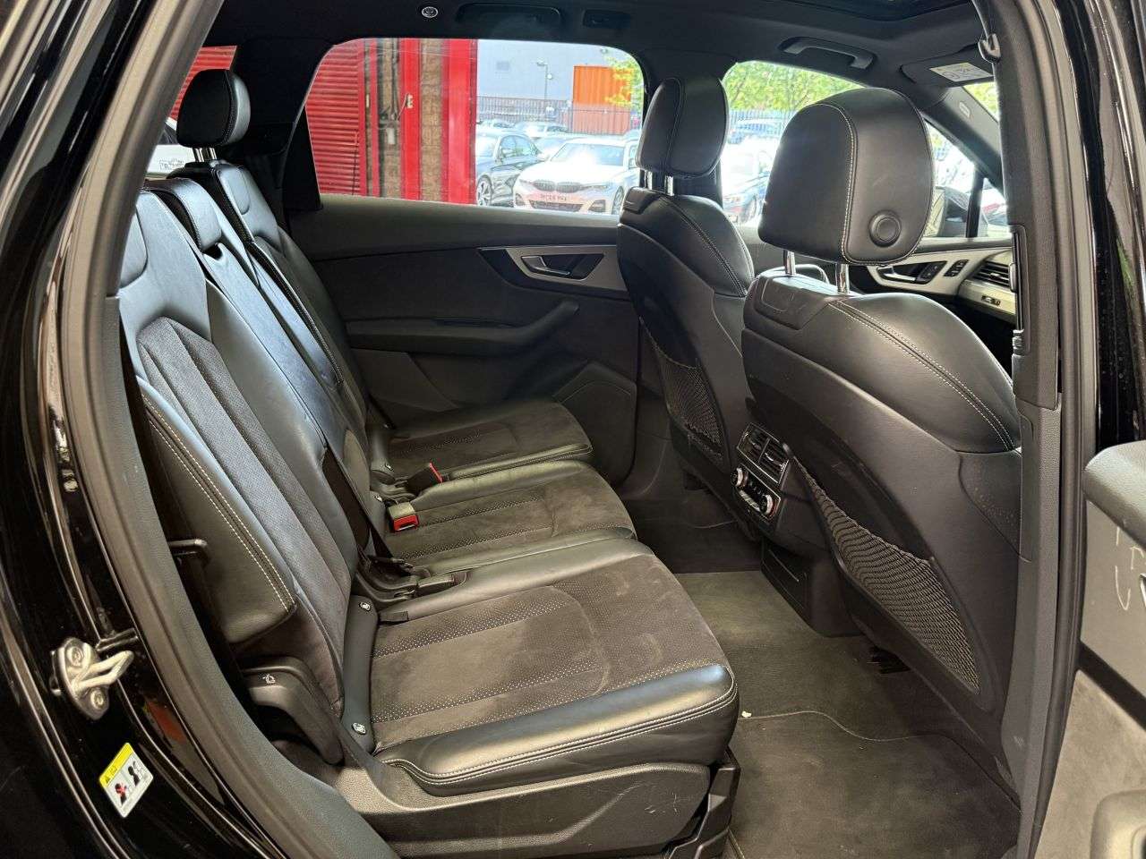 2015 AUDI Q7 2015 AUDI Q7