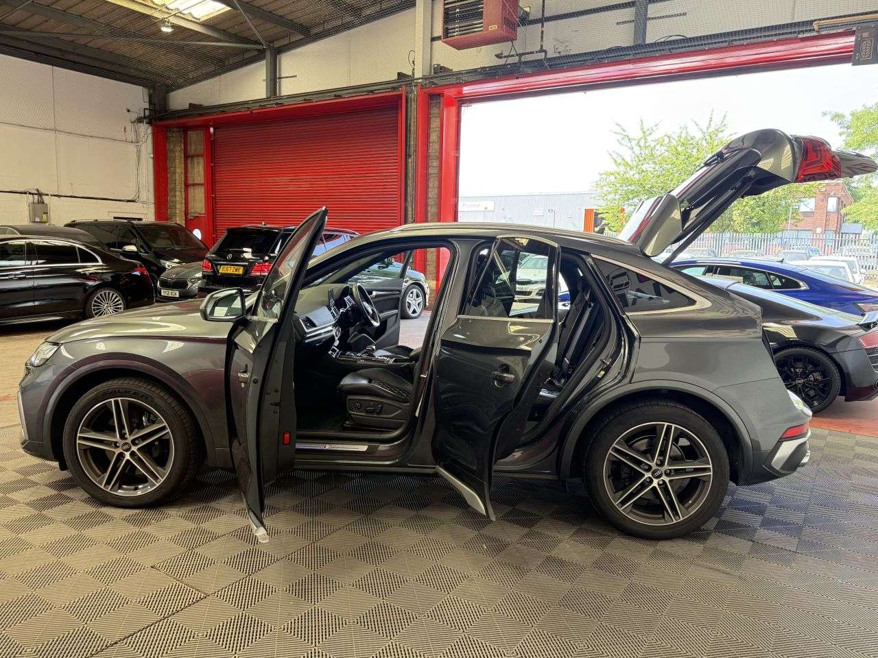 2022 AUDI SQ5 2022 AUDI SQ5