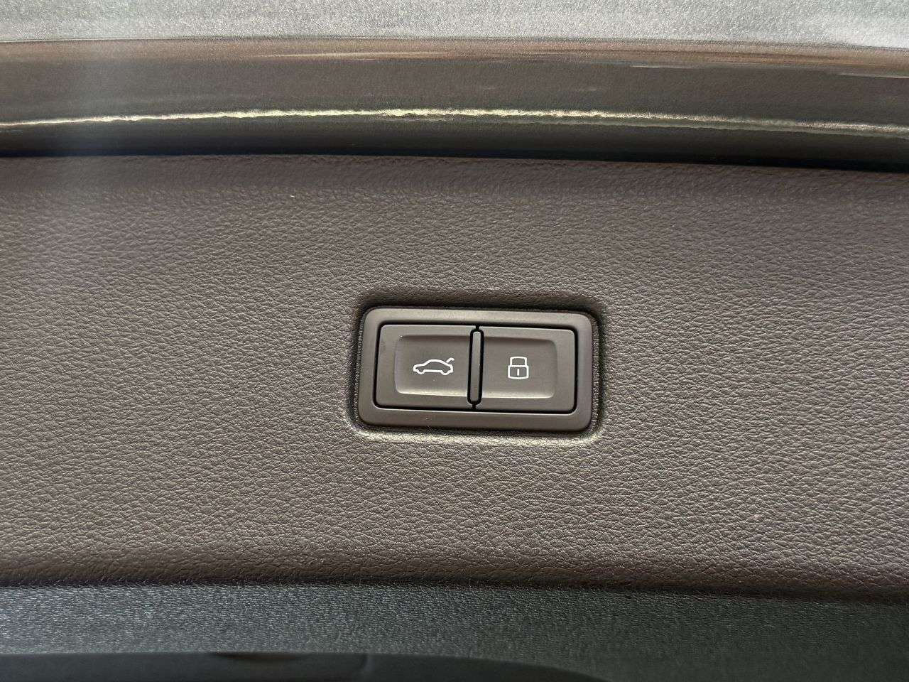 2022 AUDI SQ5 2022 AUDI SQ5