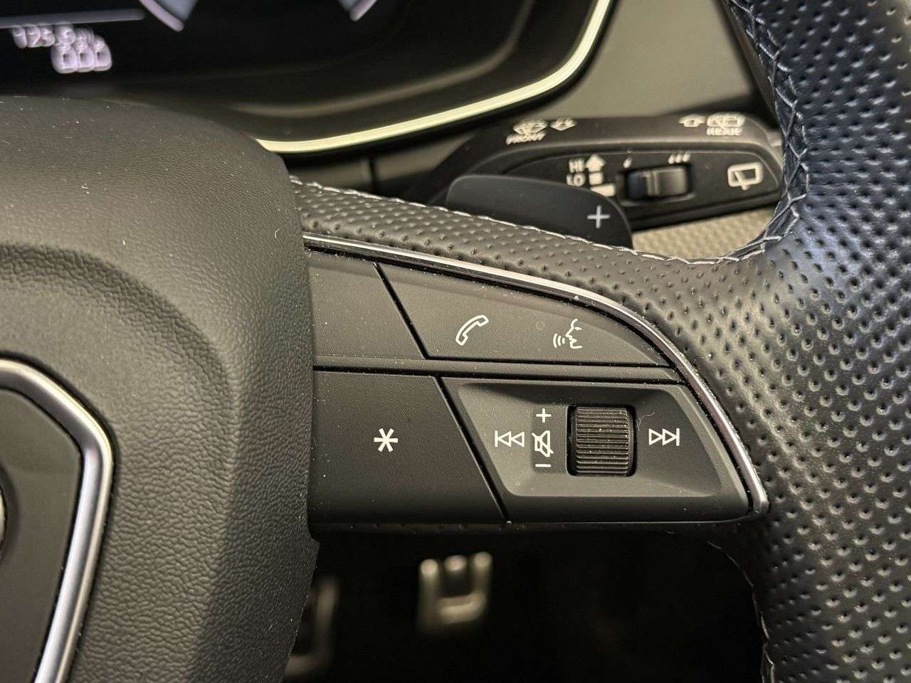 2022 AUDI SQ5 2022 AUDI SQ5