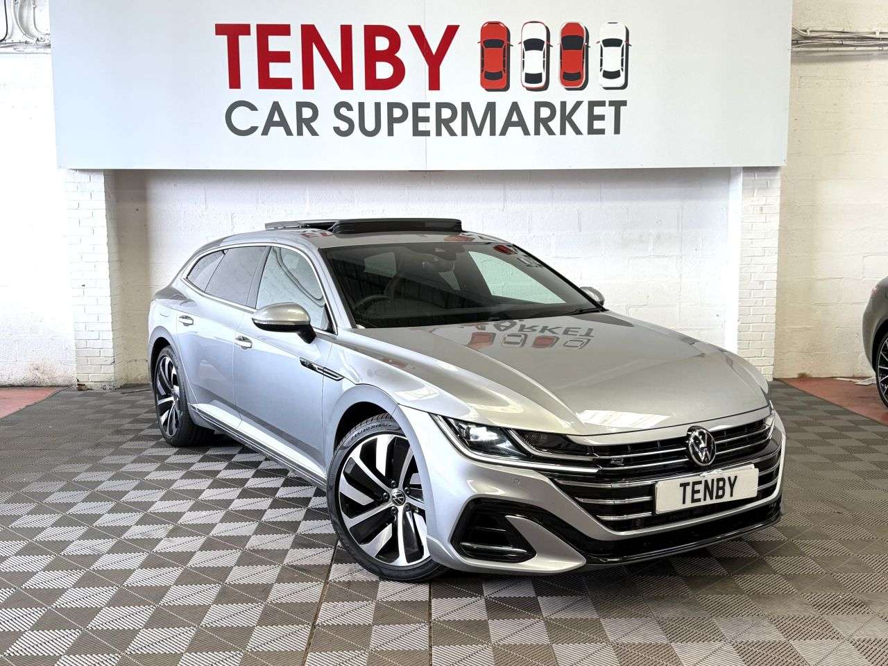 A 2020 VOLKSWAGEN ARTEON 2.0 TSI R-Line Shooting Brake 5dr Petrol DSG Euro 6 (s/s) (190 ps) FHTD SEA A 2020 VOLKSWAGEN ARTEON 2.0 TSI R-Line Shooting Brake 5dr Petrol DSG Euro 6 (s/s) (190 ps) FHTD SEA