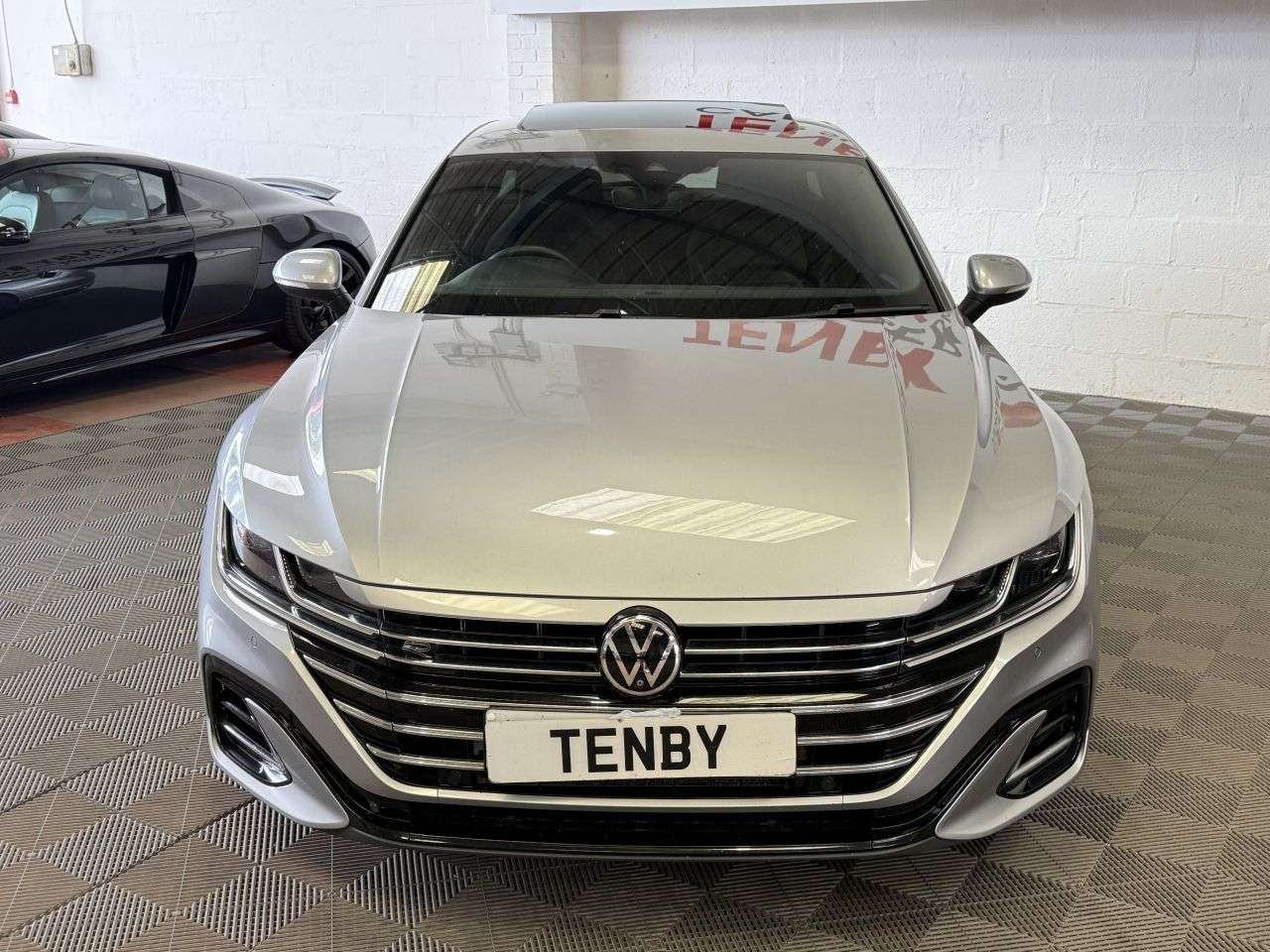 A 2020 VOLKSWAGEN ARTEON 2.0 TSI R-Line Shooting Brake 5dr Petrol DSG Euro 6 (s/s) (190 ps) FHTD SEA A 2020 VOLKSWAGEN ARTEON 2.0 TSI R-Line Shooting Brake 5dr Petrol DSG Euro 6 (s/s) (190 ps) FHTD SEA