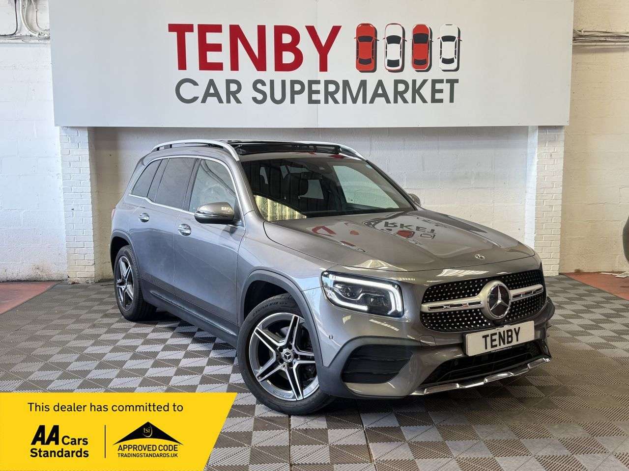 A 2022 MERCEDES-BENZ GLB 1.3 GLB200 AMG Line (Premium Plus 2) SUV 5dr Petrol 7G-DCT Euro 6 (s/s) (16 A 2022 MERCEDES-BENZ GLB 1.3 GLB200 AMG Line (Premium Plus 2) SUV 5dr Petrol 7G-DCT Euro 6 (s/s) (16
