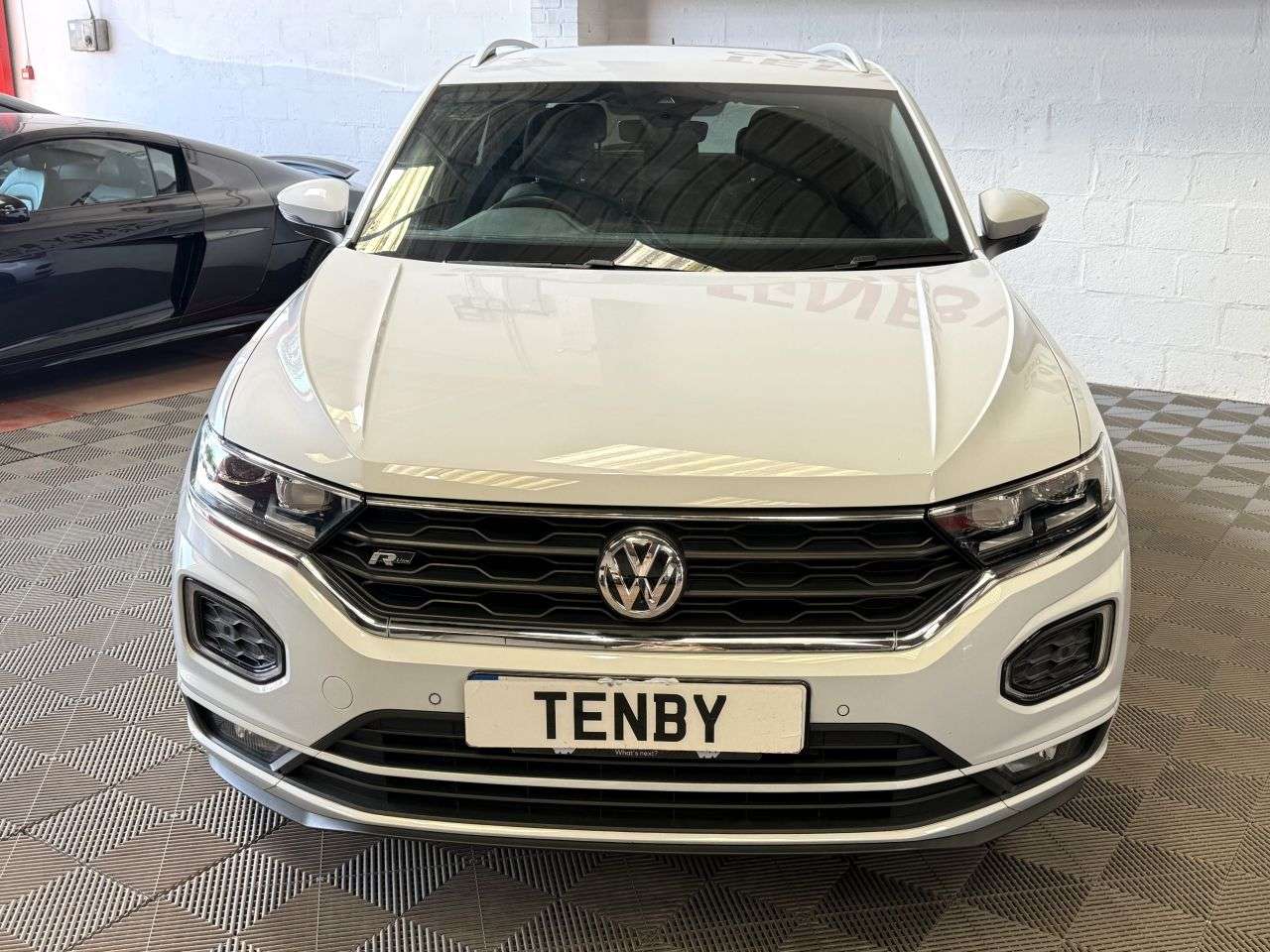 A 2020 VOLKSWAGEN T-ROC 1.5 TSI GPF EVO R-Line SUV 5dr Petrol DSG Euro 6 (s/s) (150 ps) FHTD SEATS+ A 2020 VOLKSWAGEN T-ROC 1.5 TSI GPF EVO R-Line SUV 5dr Petrol DSG Euro 6 (s/s) (150 ps) FHTD SEATS+