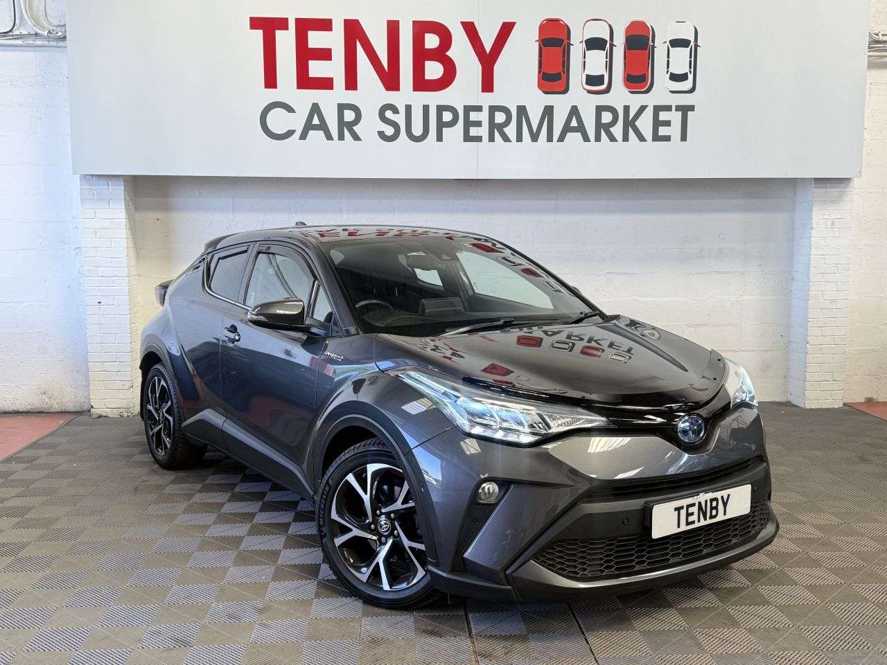 A 2021 TOYOTA C-HR 1.8 VVT-h Design SUV 5dr Petrol Hybrid CVT Euro 6 (s/s) (122 ps) AUTO HLIGH A 2021 TOYOTA C-HR 1.8 VVT-h Design SUV 5dr Petrol Hybrid CVT Euro 6 (s/s) (122 ps) AUTO HLIGH