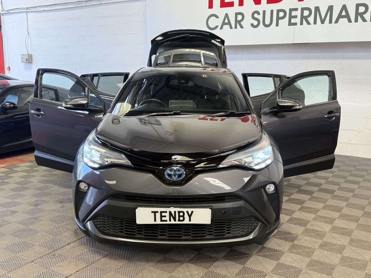 2021 TOYOTA C-HR 2021 TOYOTA C-HR