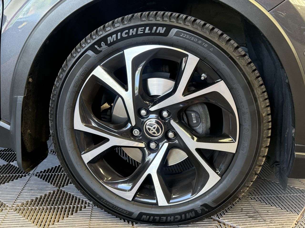 2021 TOYOTA C-HR 2021 TOYOTA C-HR