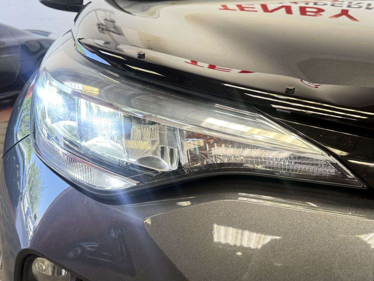 2021 TOYOTA C-HR 2021 TOYOTA C-HR