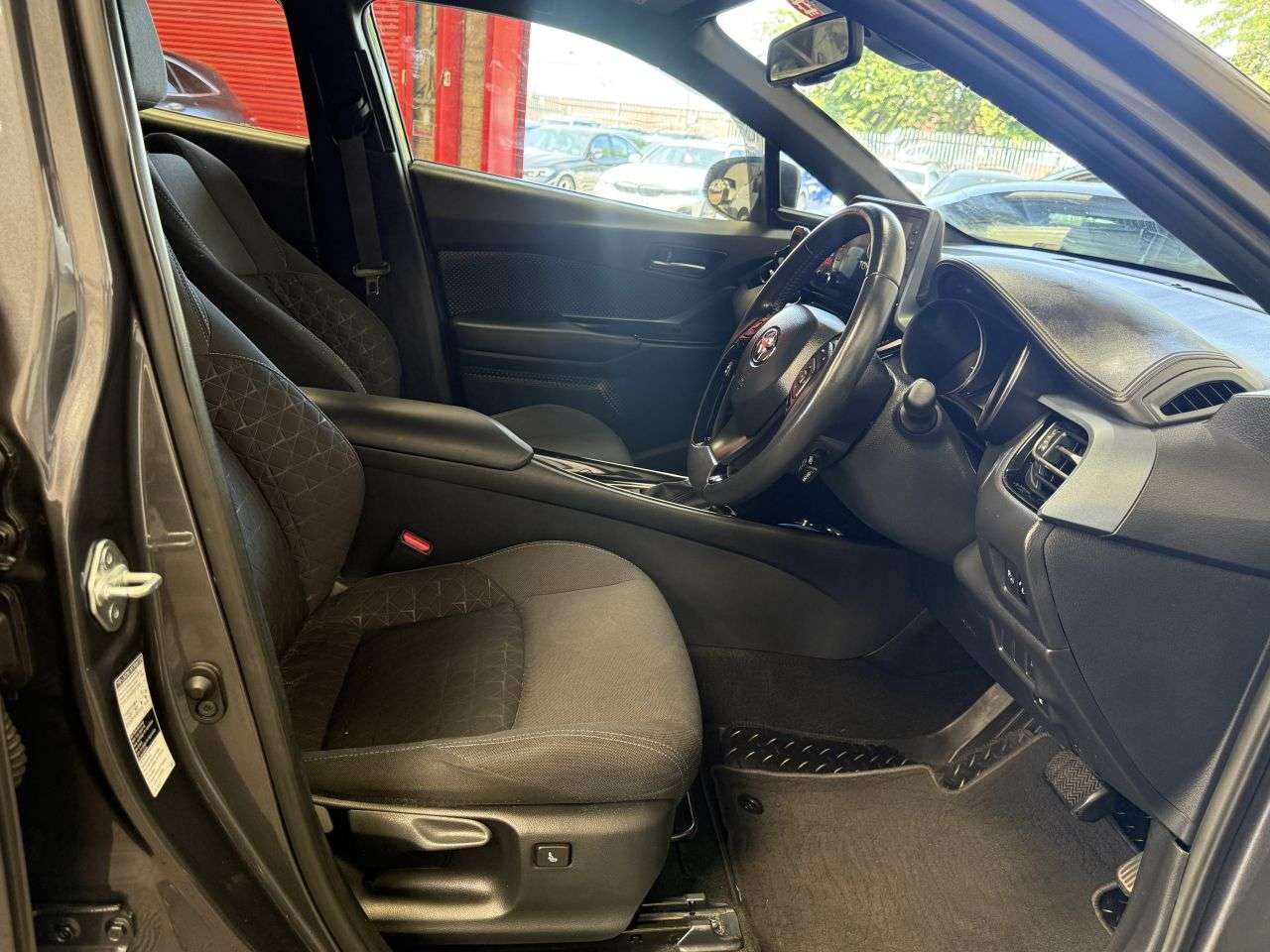 2021 TOYOTA C-HR 2021 TOYOTA C-HR