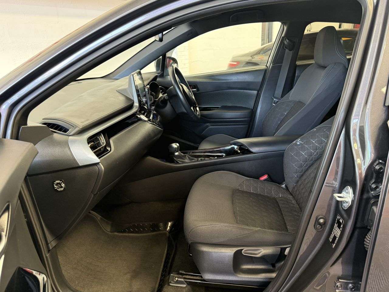 2021 TOYOTA C-HR 2021 TOYOTA C-HR