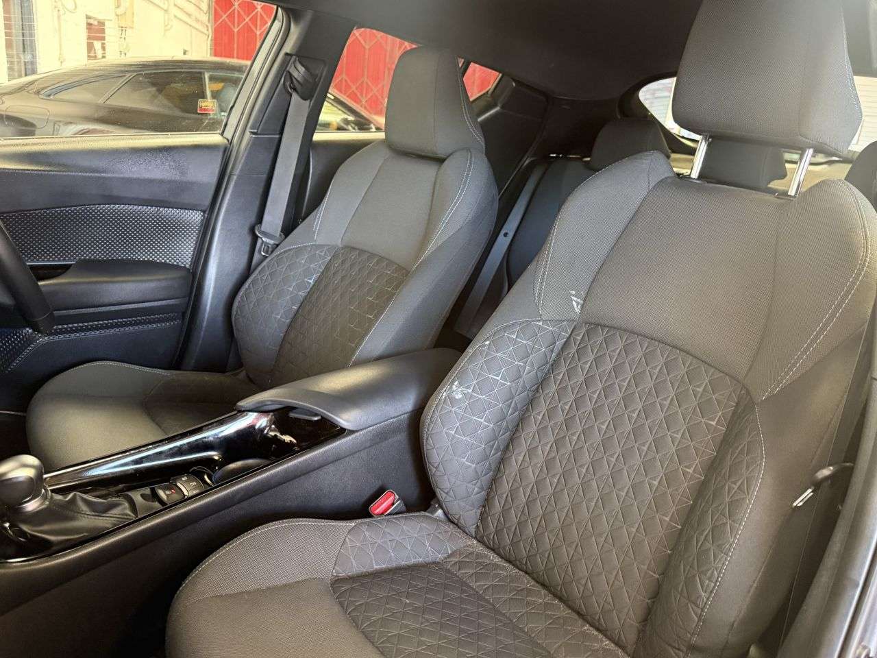 2021 TOYOTA C-HR 2021 TOYOTA C-HR