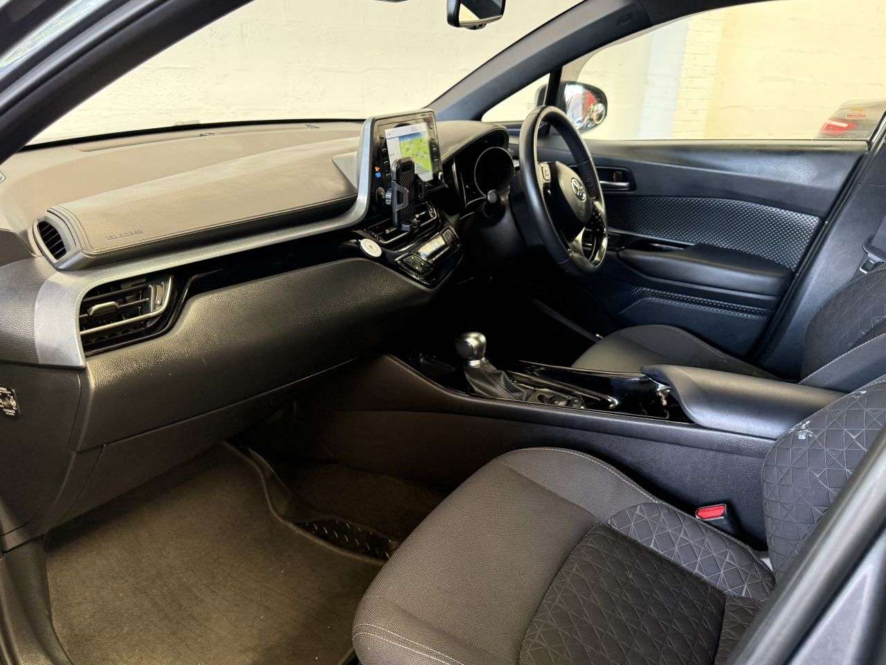 2021 TOYOTA C-HR 2021 TOYOTA C-HR