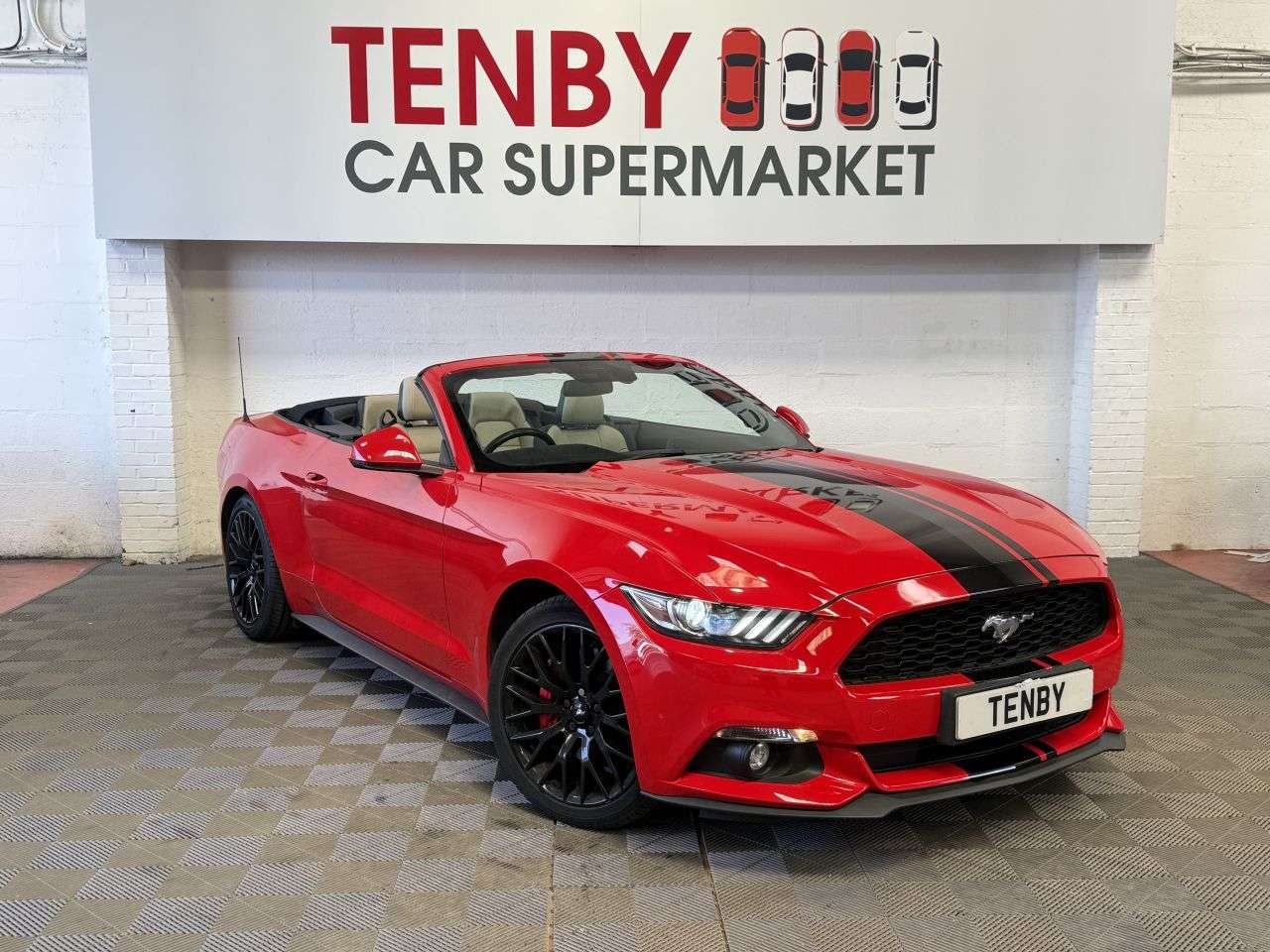 A 2016 FORD MUSTANG 2.3T EcoBoost Convertible 2dr Petrol SelShift Euro 6 (317 ps) 19"ALLOYS+FHT A 2016 FORD MUSTANG 2.3T EcoBoost Convertible 2dr Petrol SelShift Euro 6 (317 ps) 19"ALLOYS+FHT