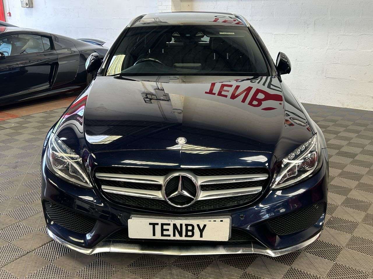 A 2016 MERCEDES-BENZ C CLASS 2.1 C250d AMG Line (Premium Plus) Estate 5dr Diesel 7G-Tronic+ Euro 6 (s/s) A 2016 MERCEDES-BENZ C CLASS 2.1 C250d AMG Line (Premium Plus) Estate 5dr Diesel 7G-Tronic+ Euro 6 (s/s)