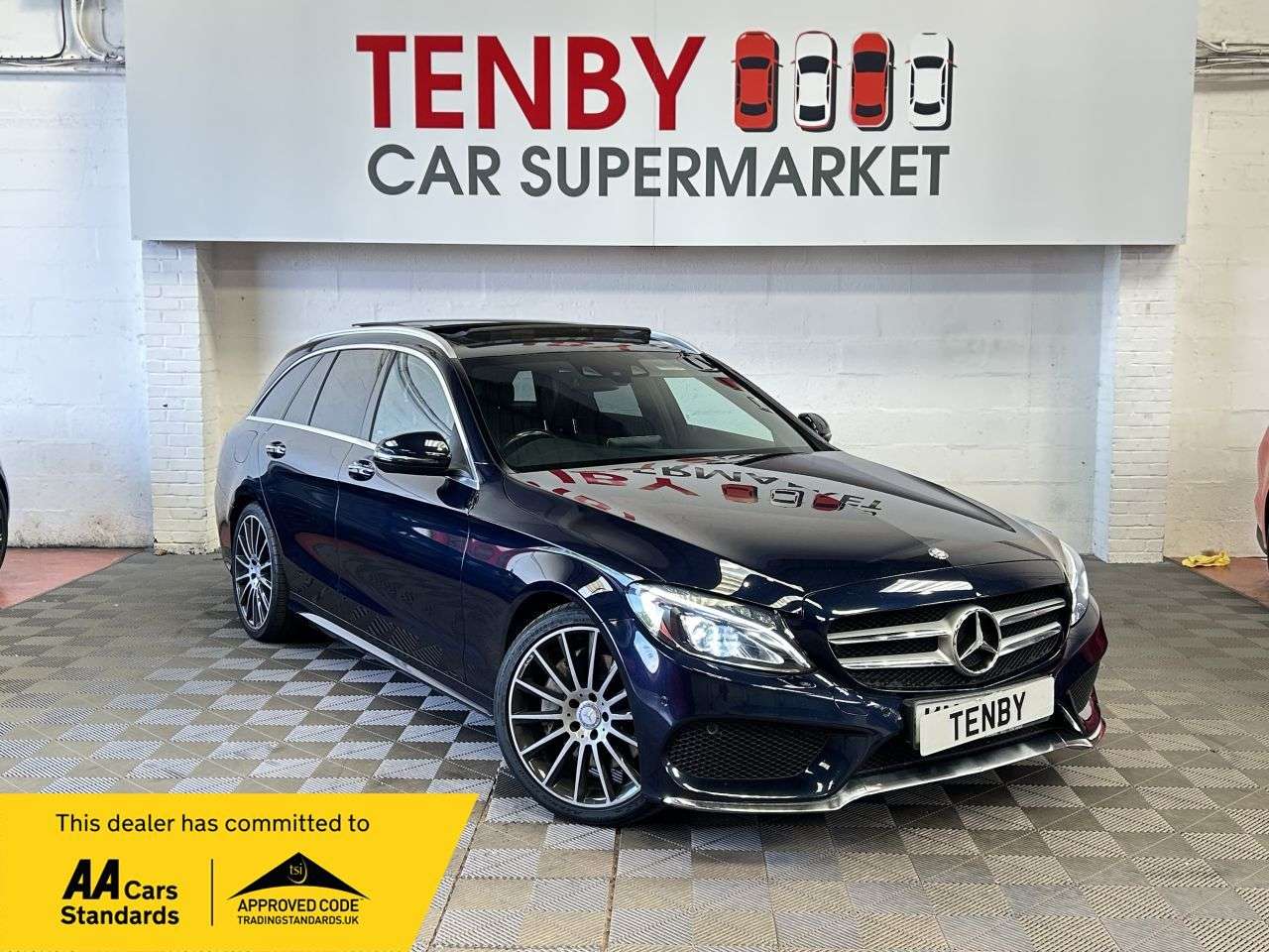 A 2016 MERCEDES-BENZ C CLASS 2.1 C250d AMG Line (Premium Plus) Estate 5dr Diesel 7G-Tronic+ Euro 6 (s/s) A 2016 MERCEDES-BENZ C CLASS 2.1 C250d AMG Line (Premium Plus) Estate 5dr Diesel 7G-Tronic+ Euro 6 (s/s)