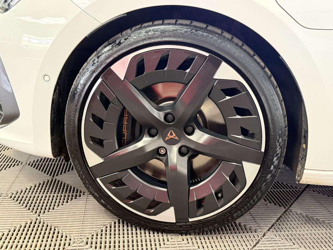 2022 CUPRA LEON 2022 CUPRA LEON