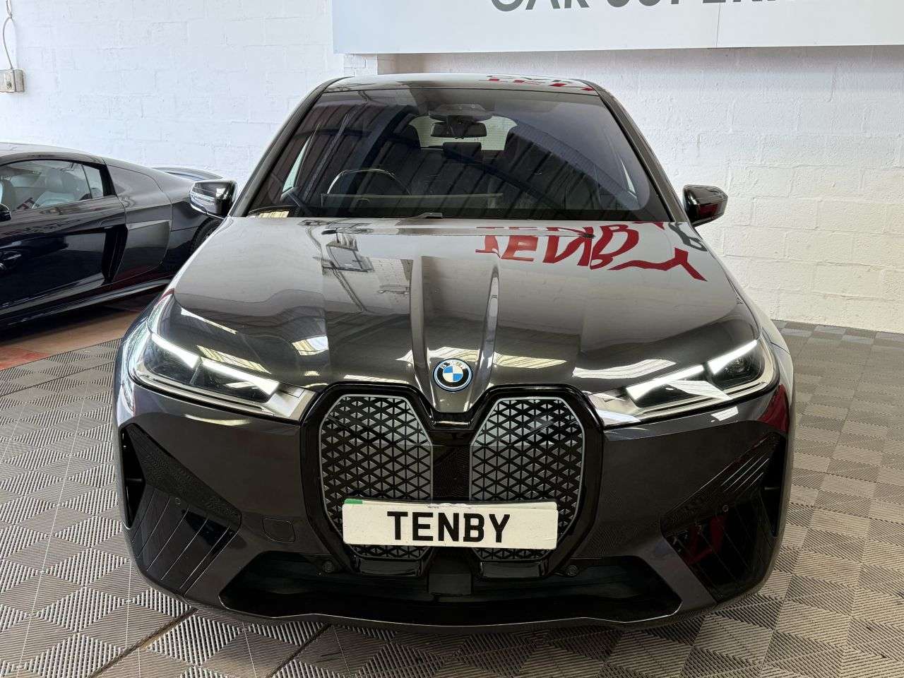 A 2022 BMW IX 50 111.5kWh M Sport SUV 5dr Electric Auto xDrive (523 ps) REV CAM+DIGI DASH A 2022 BMW IX 50 111.5kWh M Sport SUV 5dr Electric Auto xDrive (523 ps) REV CAM+DIGI DASH