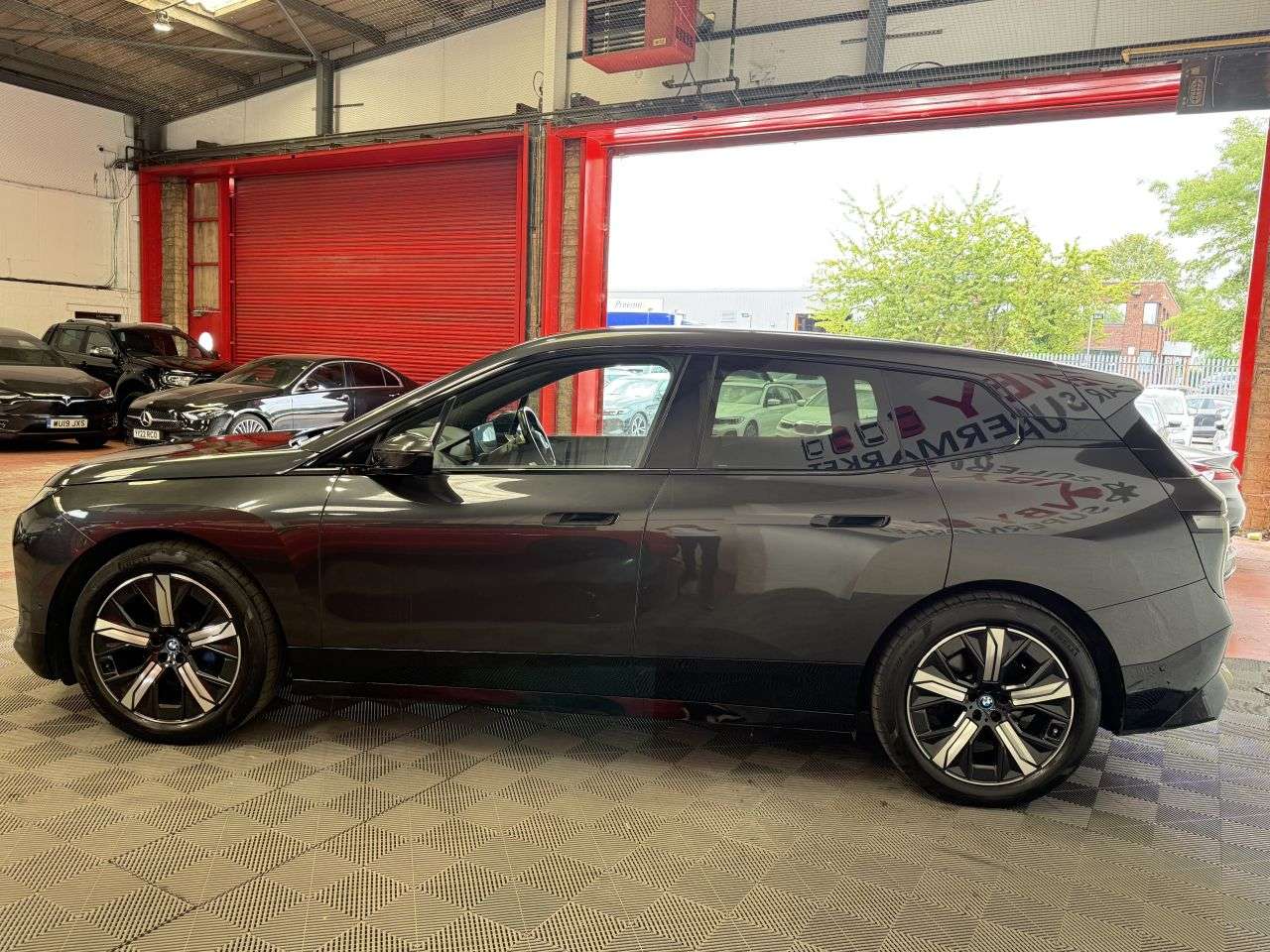 2022 BMW IX 2022 BMW IX