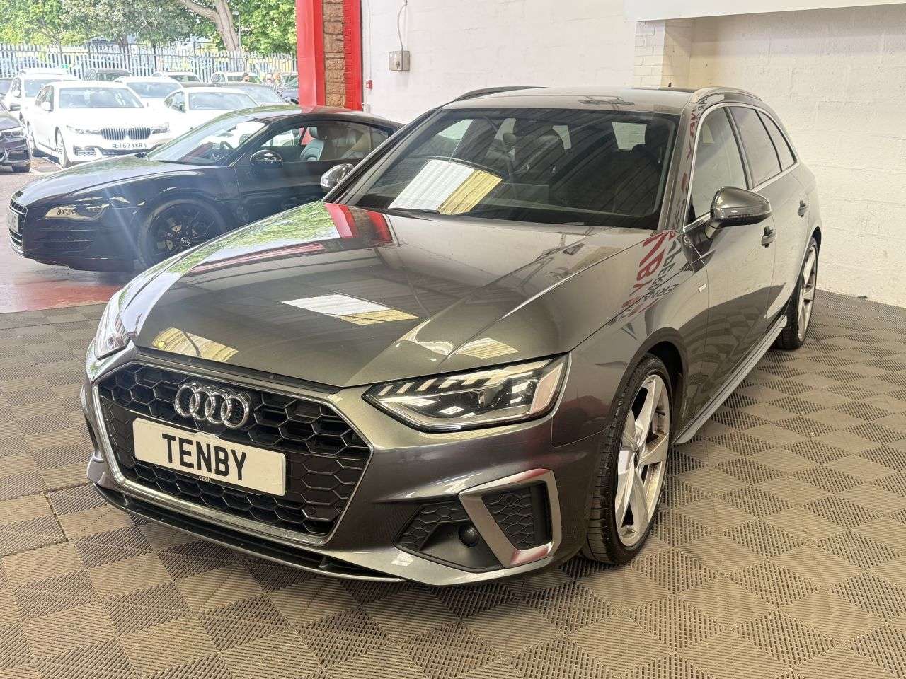 2021 AUDI A4 AVANT 2021 AUDI A4 AVANT