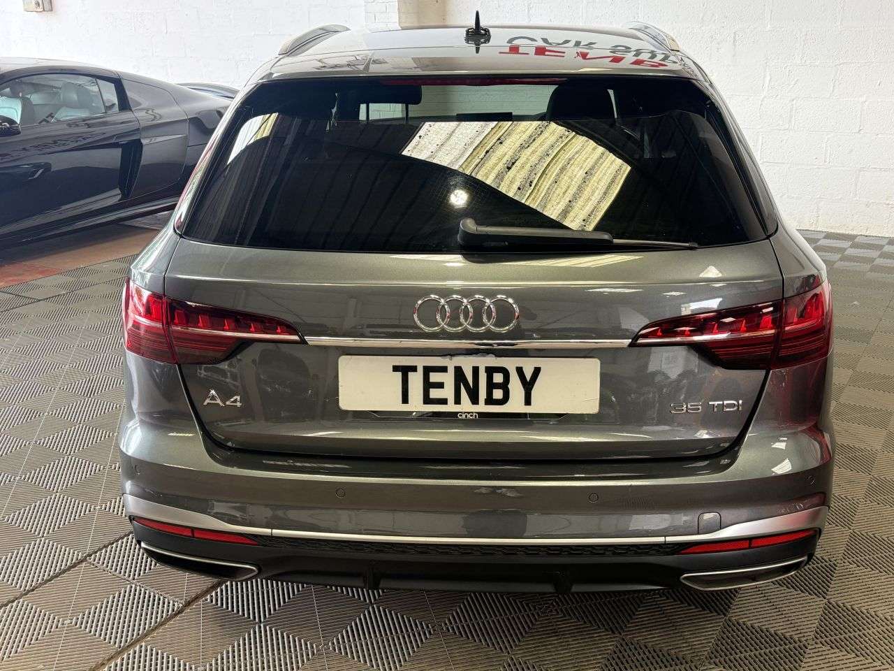 2021 AUDI A4 AVANT 2021 AUDI A4 AVANT