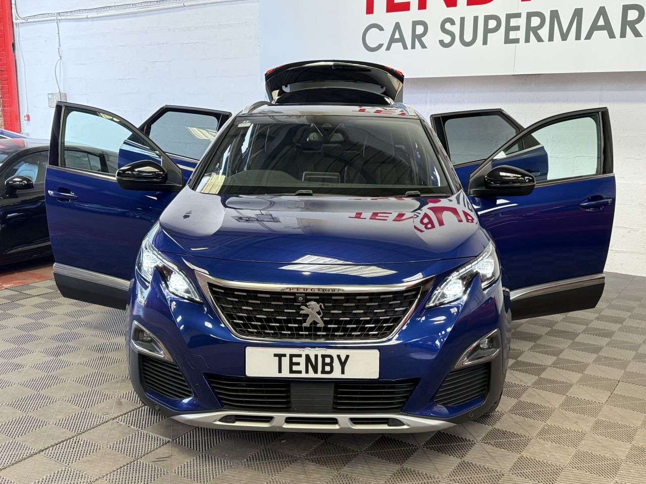 2019 PEUGEOT 3008 2019 PEUGEOT 3008