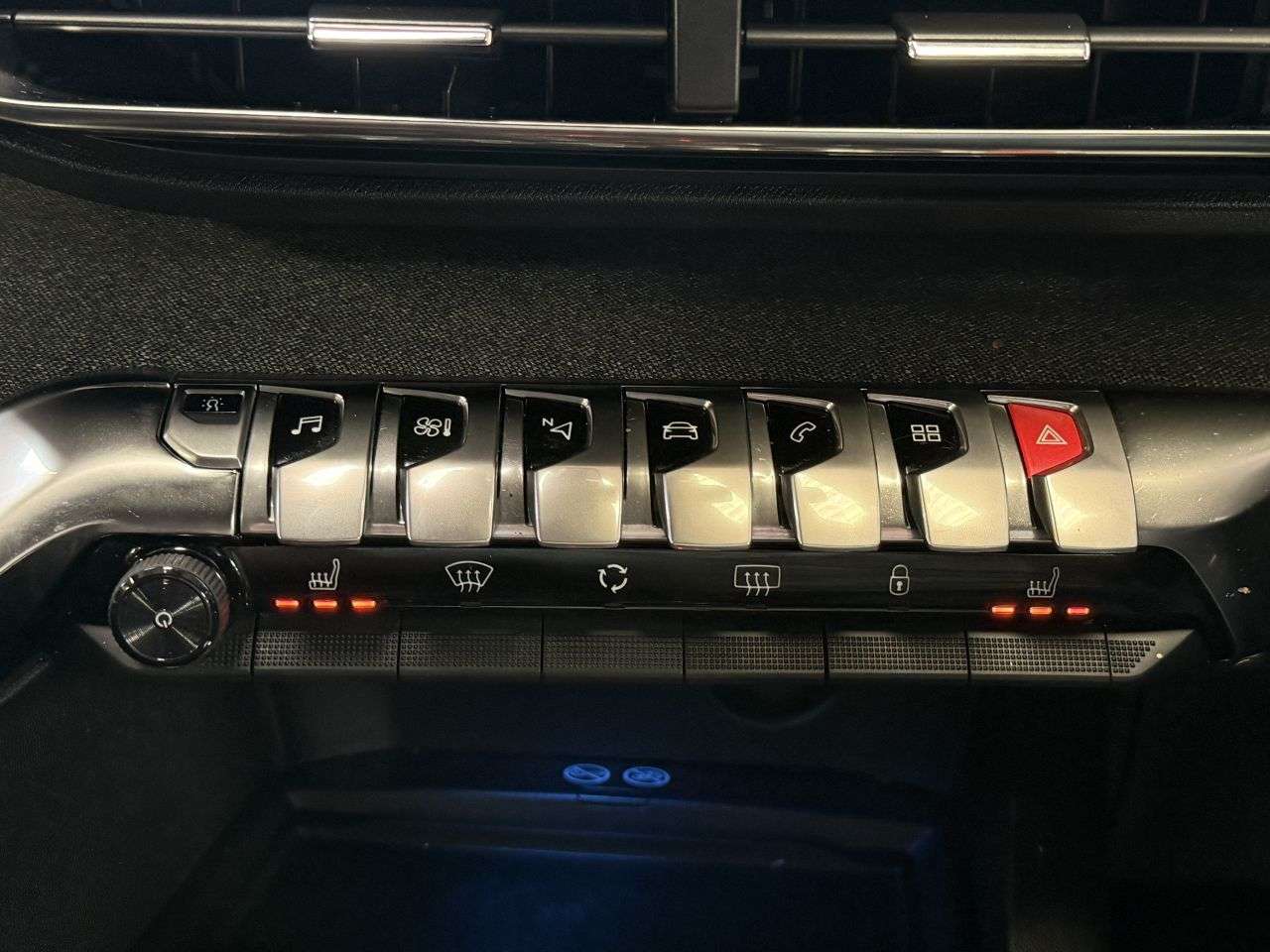 2019 PEUGEOT 3008 2019 PEUGEOT 3008