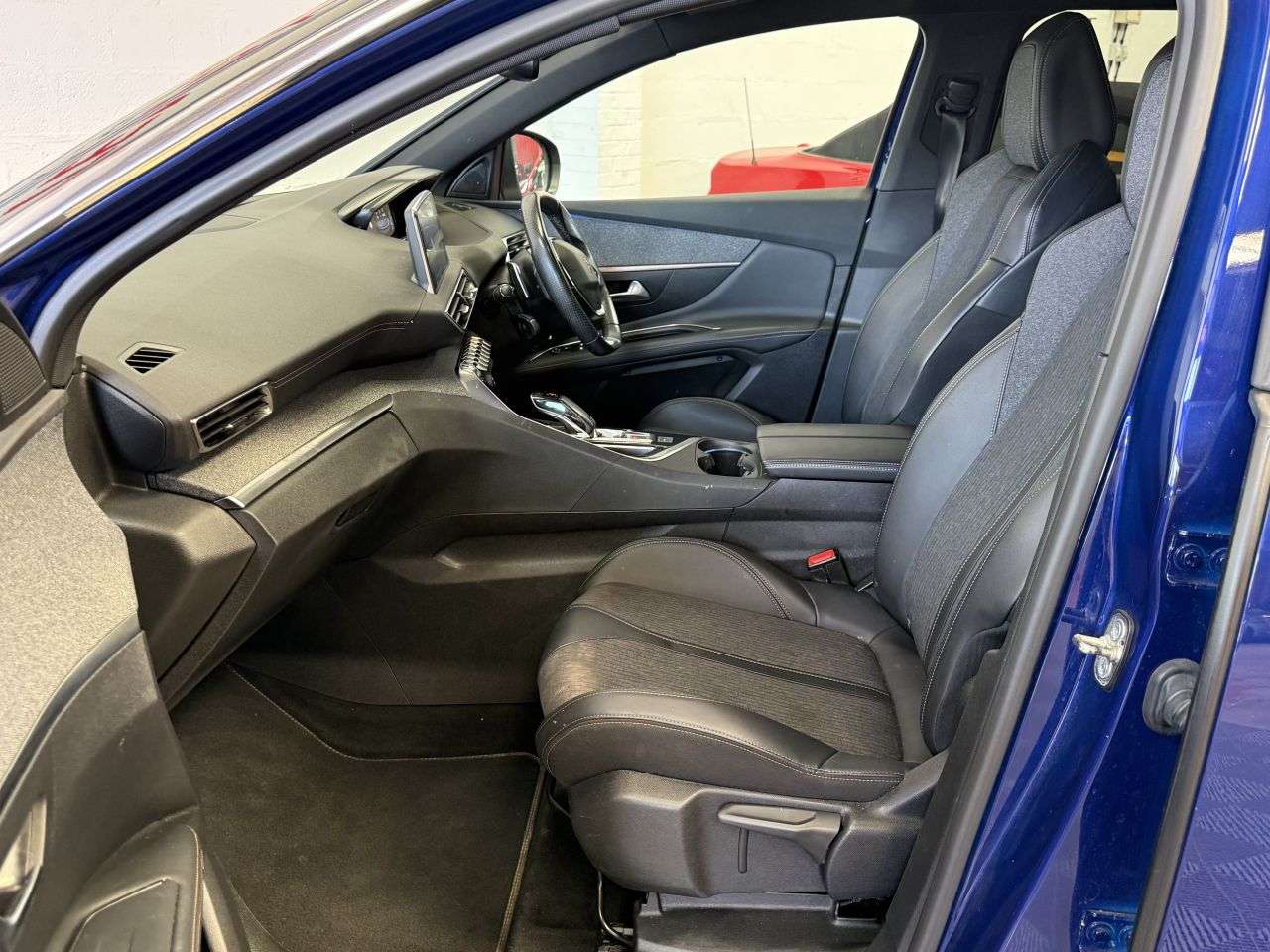 2019 PEUGEOT 3008 2019 PEUGEOT 3008