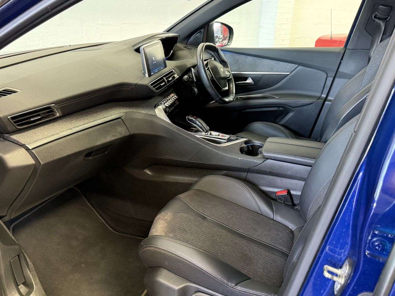2019 PEUGEOT 3008 2019 PEUGEOT 3008