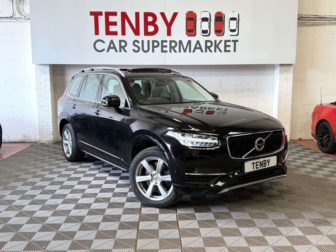 A 2016 VOLVO XC90 2.0h T8 Twin Engine 9.2kWh Momentum SUV 5dr Petrol Plug-in Hybrid Auto 4WD A 2016 VOLVO XC90 2.0h T8 Twin Engine 9.2kWh Momentum SUV 5dr Petrol Plug-in Hybrid Auto 4WD