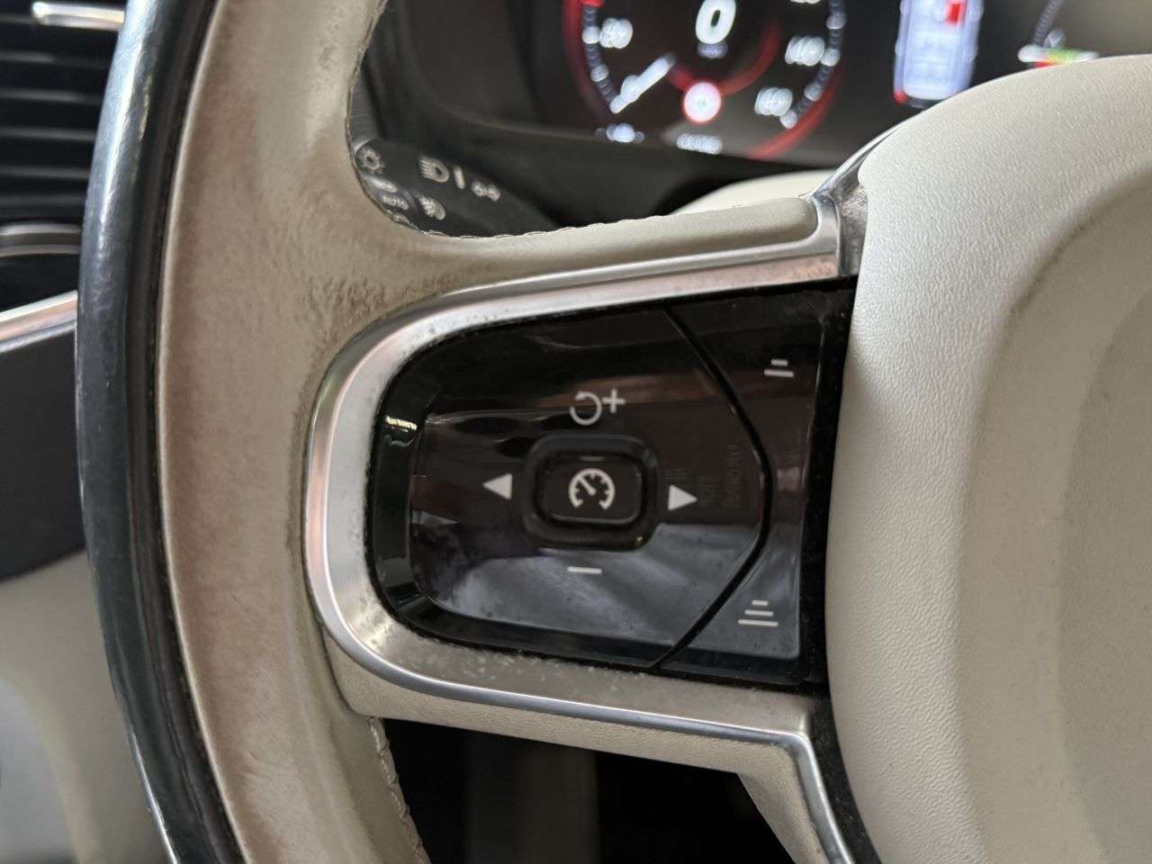 2016 VOLVO XC90 2016 VOLVO XC90